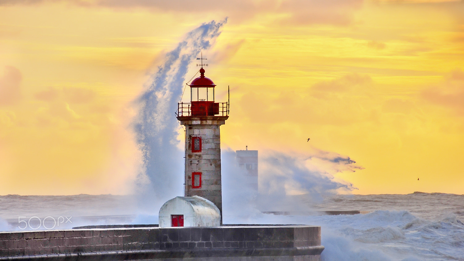 Nikon D7000 + Nikon PC-E Nikkor 24mm F3.5D ED Tilt-Shift sample photo. Lighthouse of porto photography