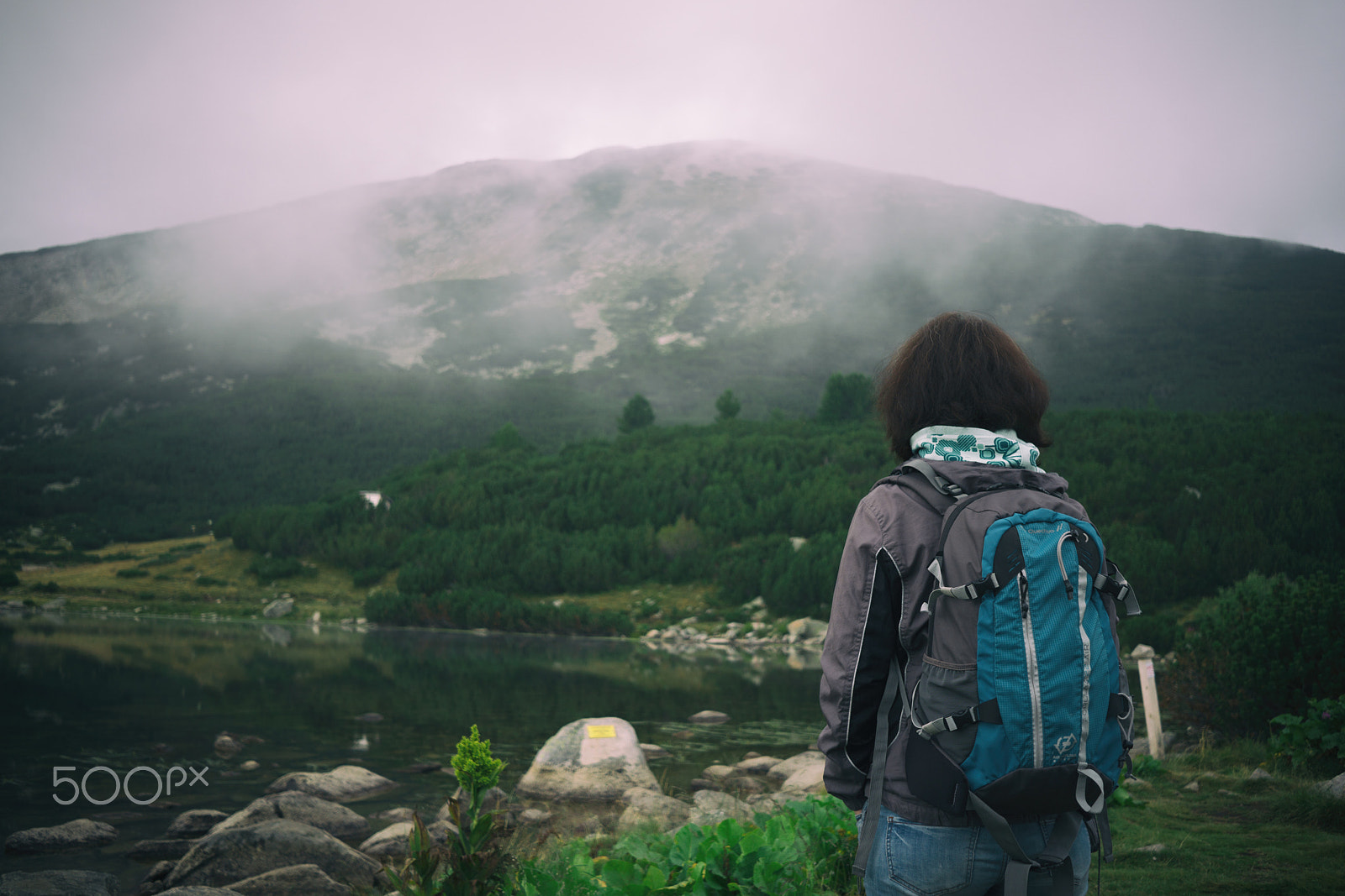 Sony a5100 + Sony E 20mm F2.8 sample photo. Before the climb photography