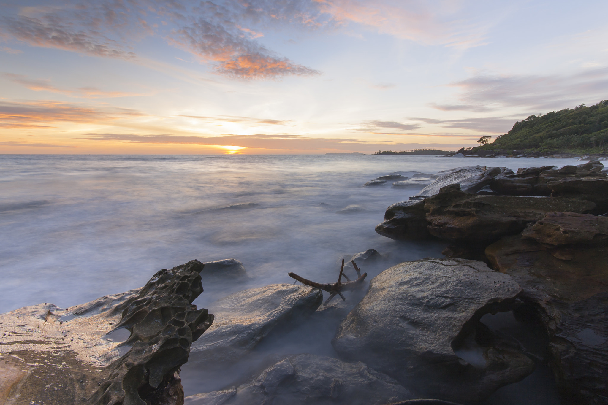 Canon EOS 40D + Sigma 10-20mm F4-5.6 EX DC HSM sample photo. Koh kood photography