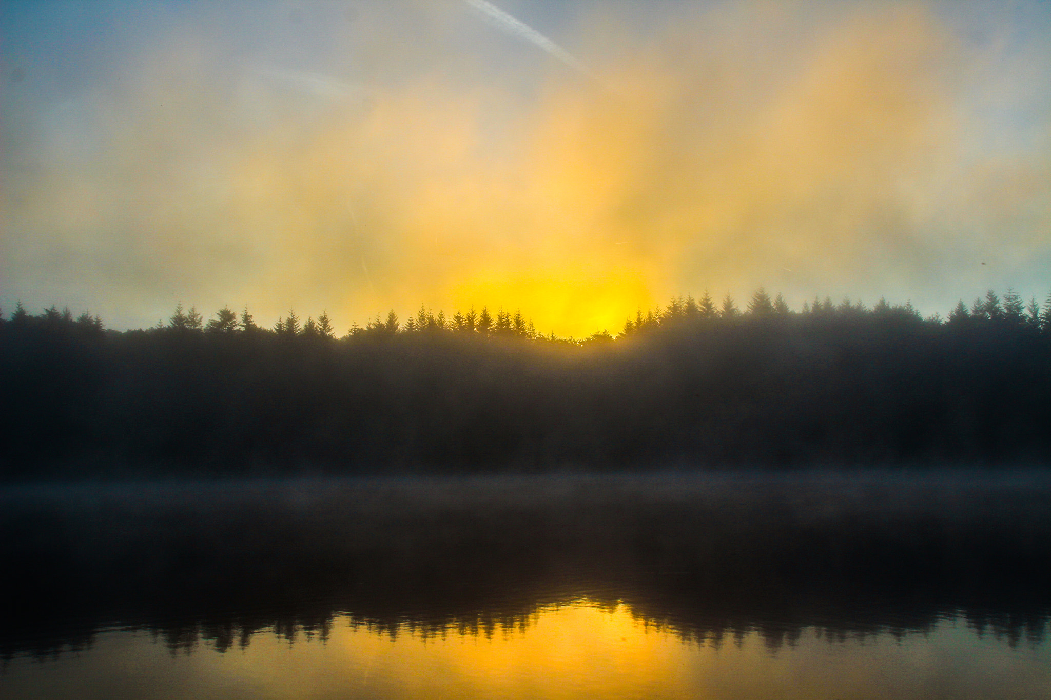 Canon EOS 100D (EOS Rebel SL1 / EOS Kiss X7) sample photo. Sunrise in the fog in the perche at normandy photography