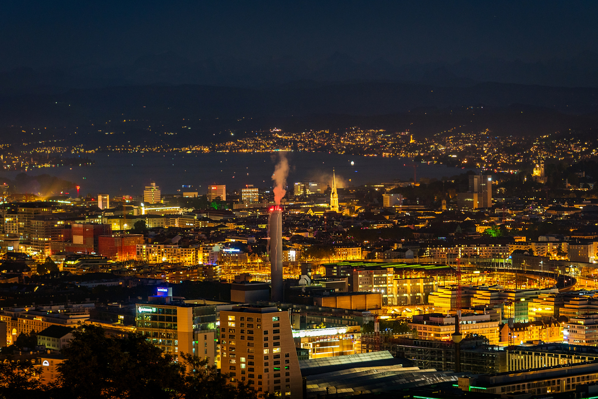 Sony a6300 + ZEISS Batis 85mm F1.8 sample photo. City-lights ... photography