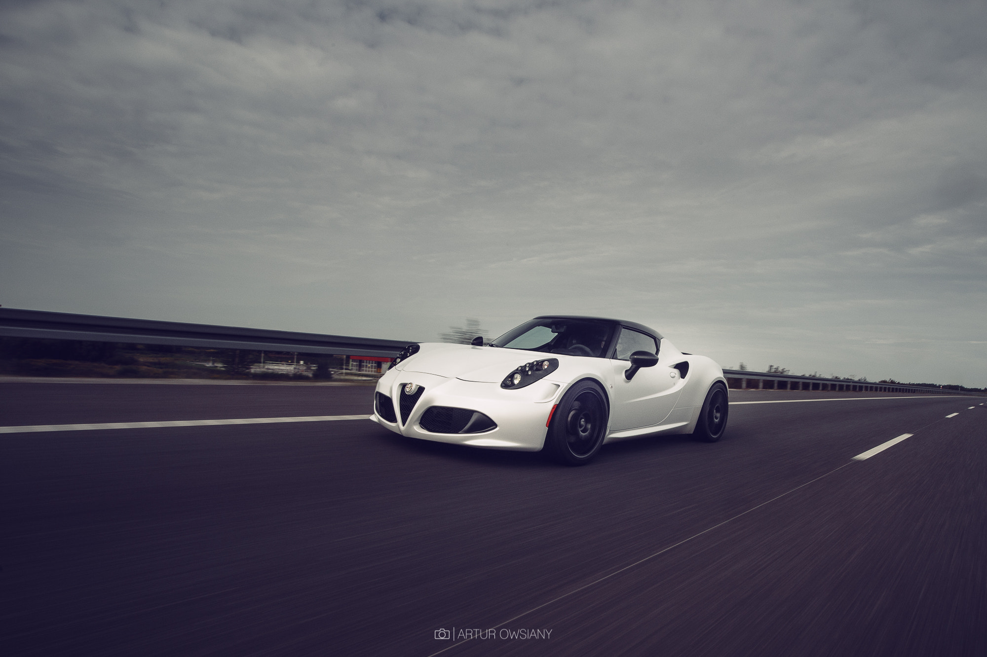 Sigma 17-35mm f/2.8-4 EX DG Aspherical HSM sample photo. Alfa romeo 4c photography
