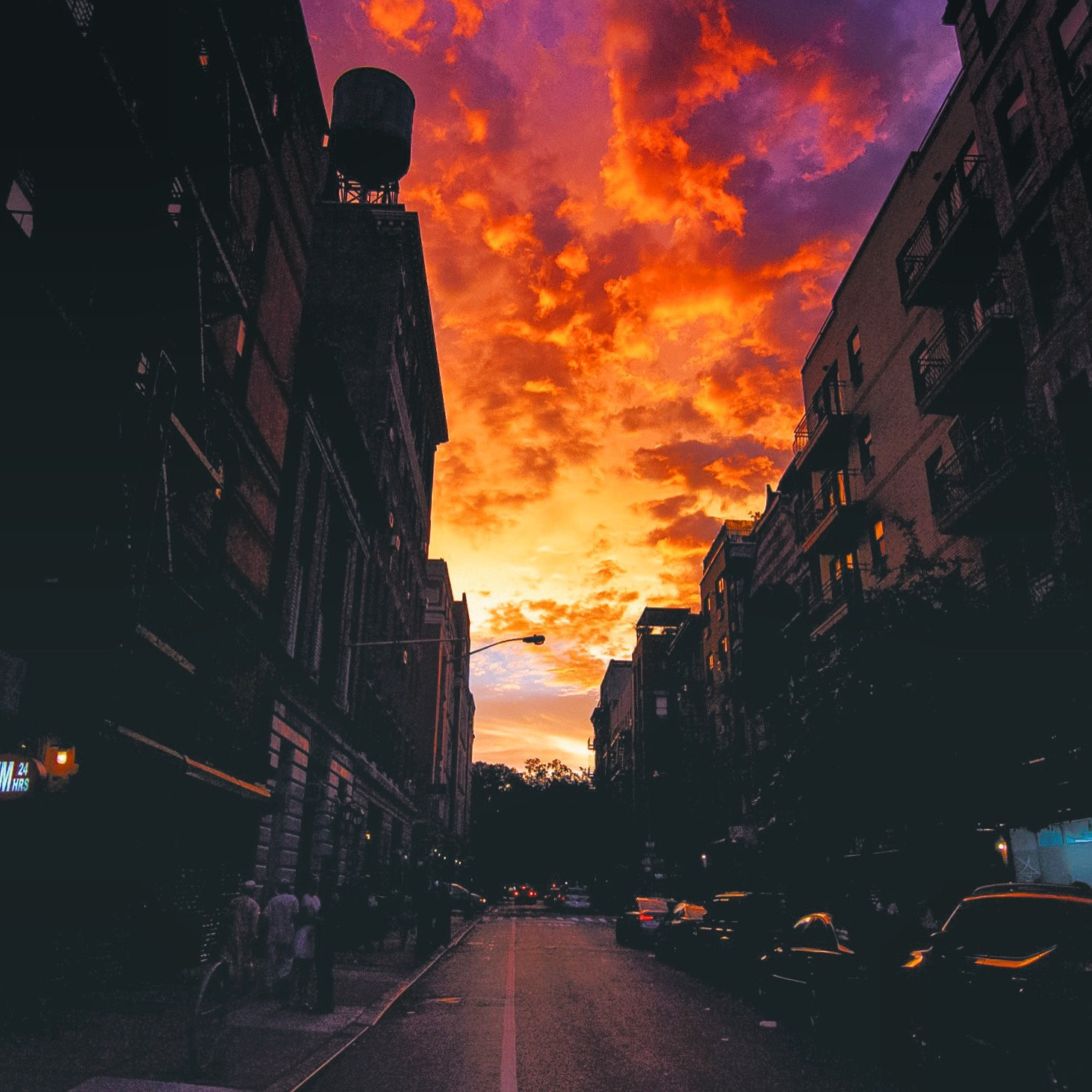 Tokina AT-X Pro 12-24mm F4 (IF) DX sample photo. Lets be honest- nyc is amongst the best places that have beautiful sunsets. photography