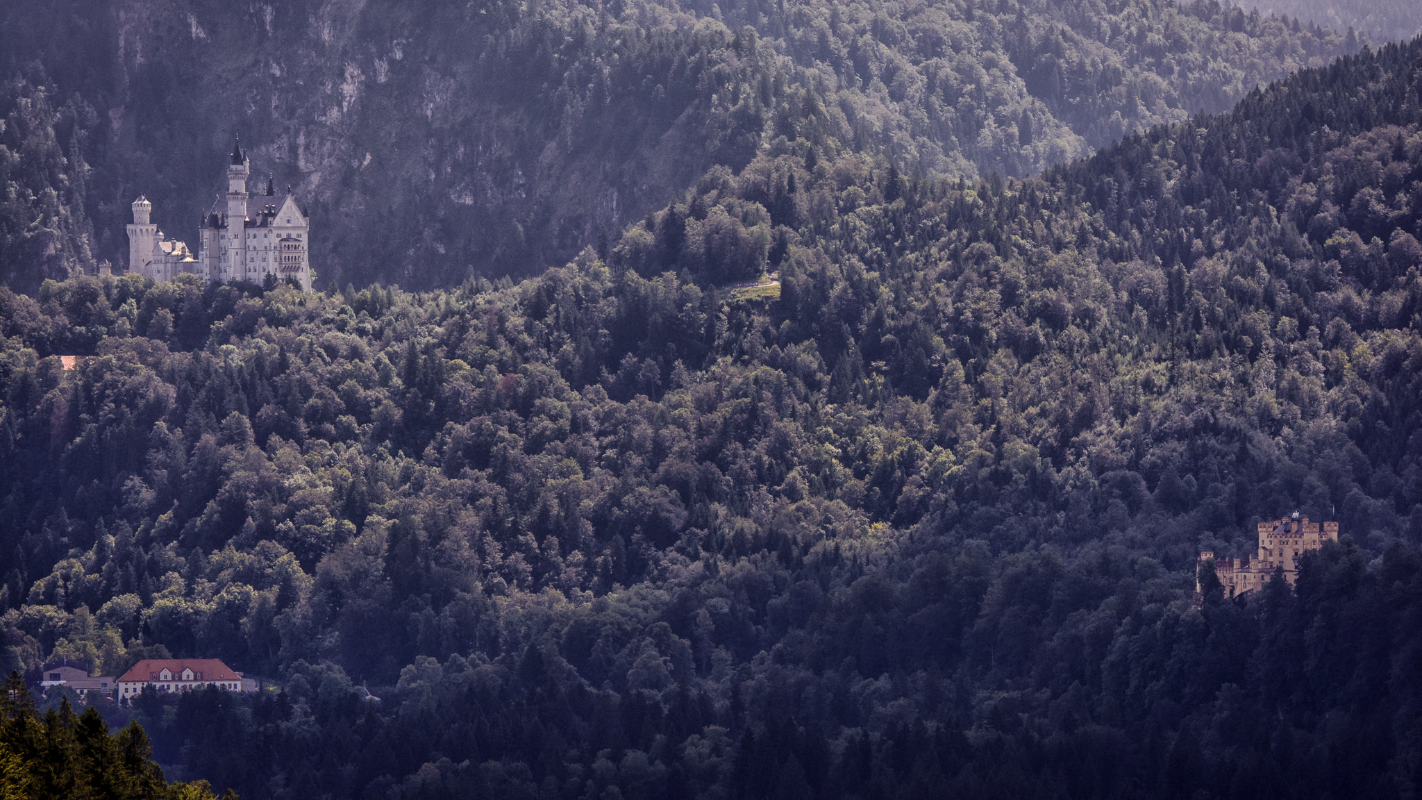 Nikon AF-S Nikkor 70-200mm F2.8G ED VR II sample photo. Der fantastische blick auf die schlösser neuschwan ... photography