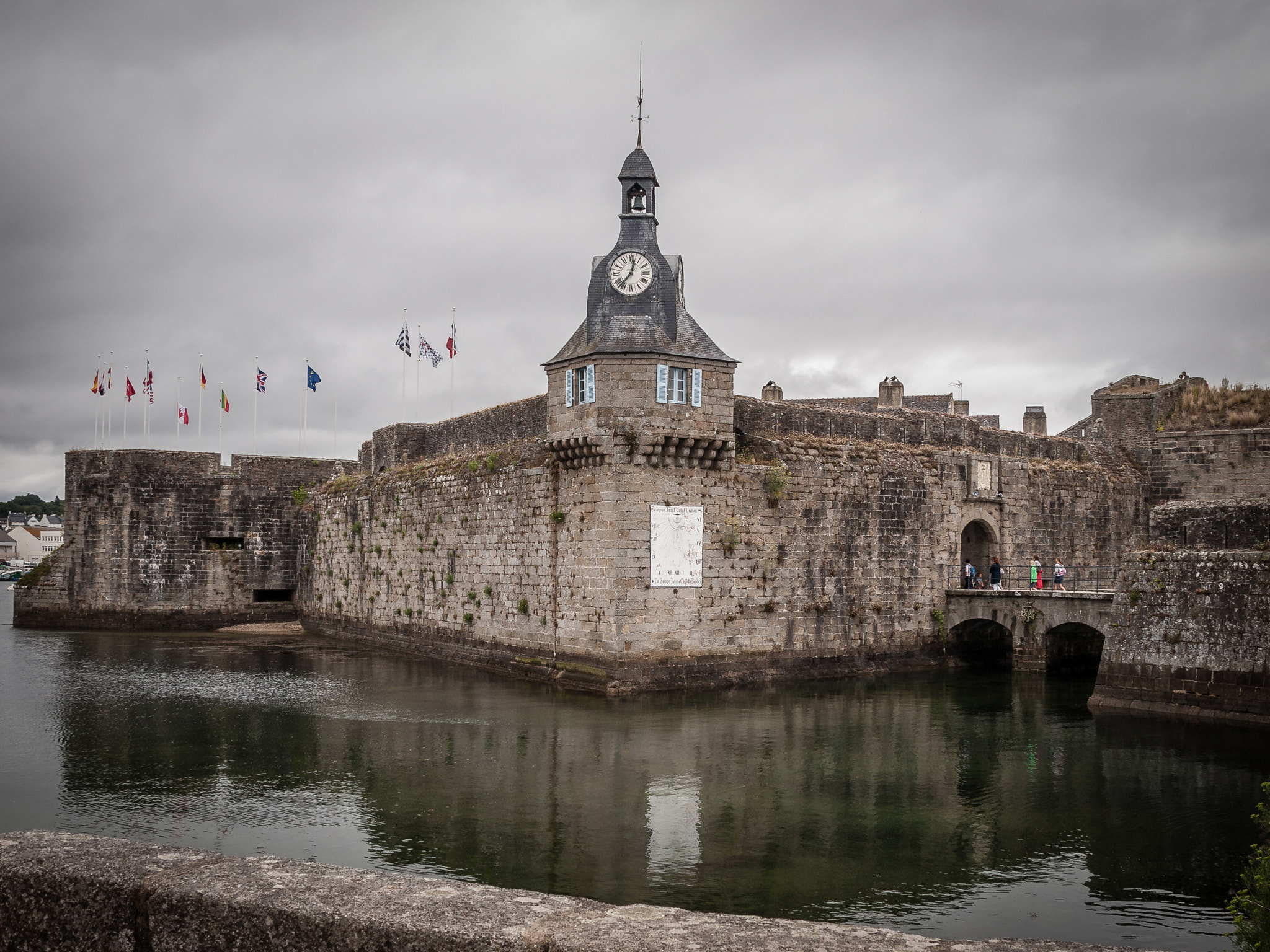 OLYMPUS 18mm-180mm Lens sample photo. Concarneau, bretagne photography