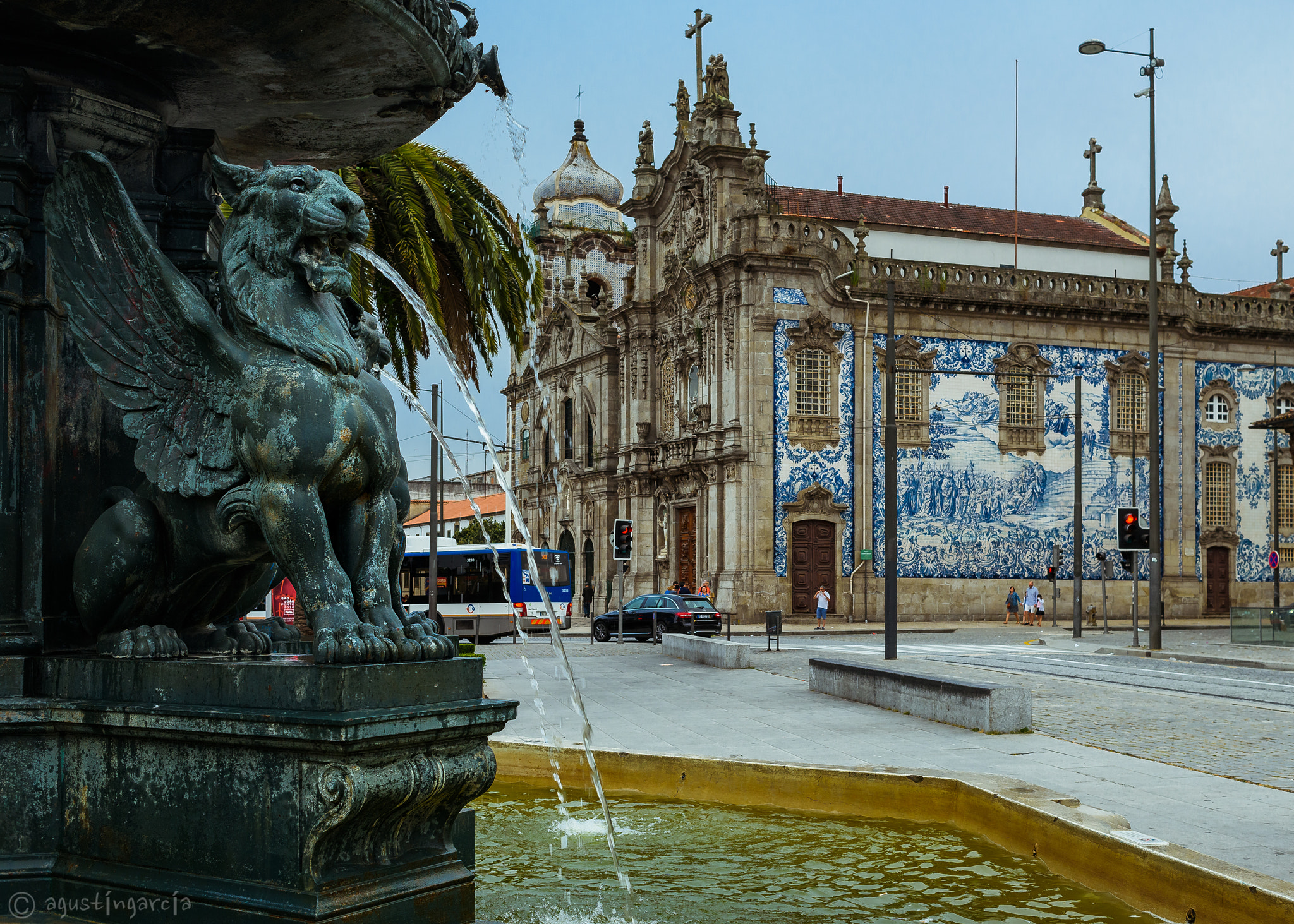 Nikon D810 + Nikon AF Nikkor 35mm F2D sample photo. Oporto photography