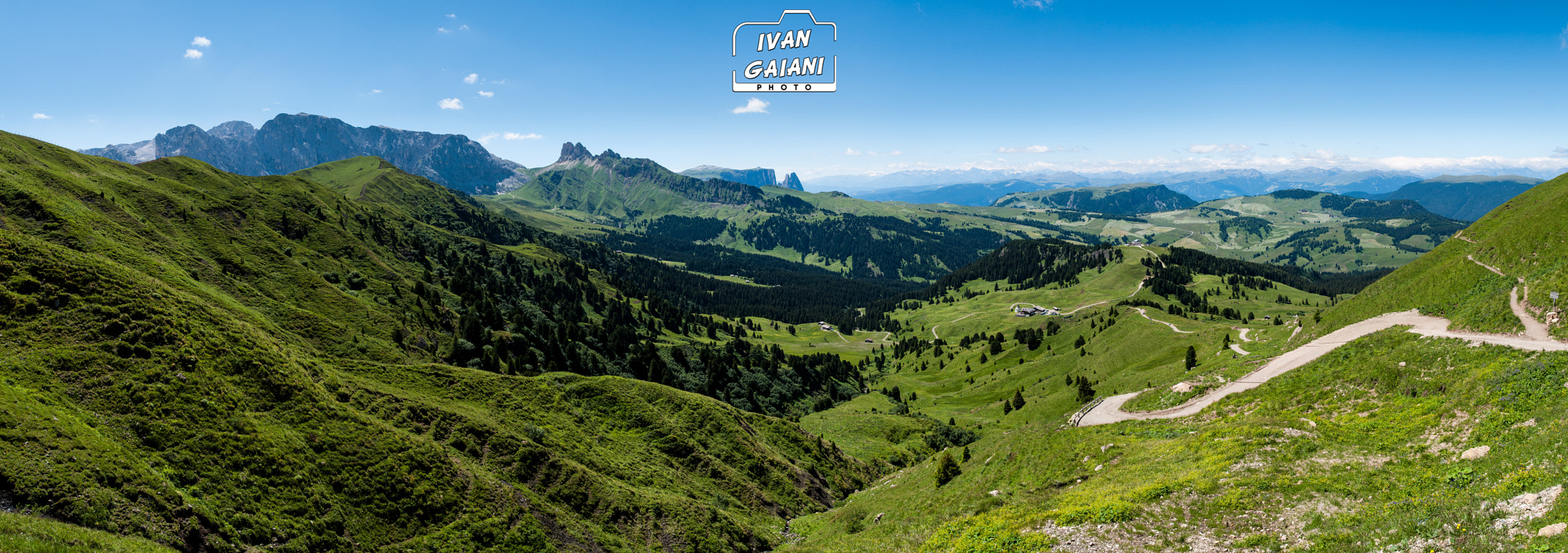 Nikon AF-S Nikkor 200-400mm F4G ED-IF VR sample photo. Alpe di siusi photography