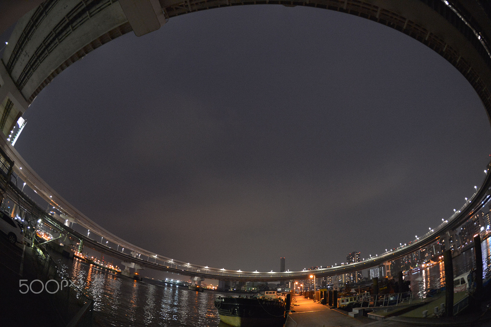 Nikon D4 + Nikon AF Fisheye-Nikkor 16mm F2.8D sample photo. Tokyo shibaura   ② photography