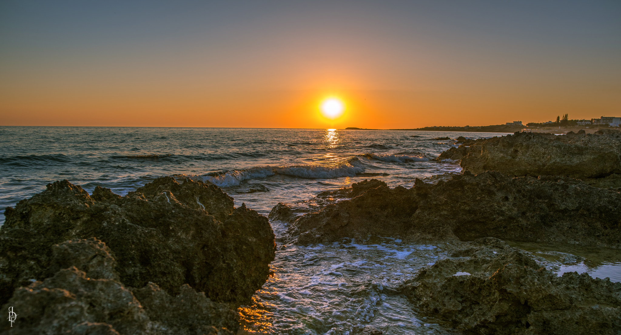 Nikon AF-S Nikkor 24mm F1.8G ED sample photo. Caffe time photography