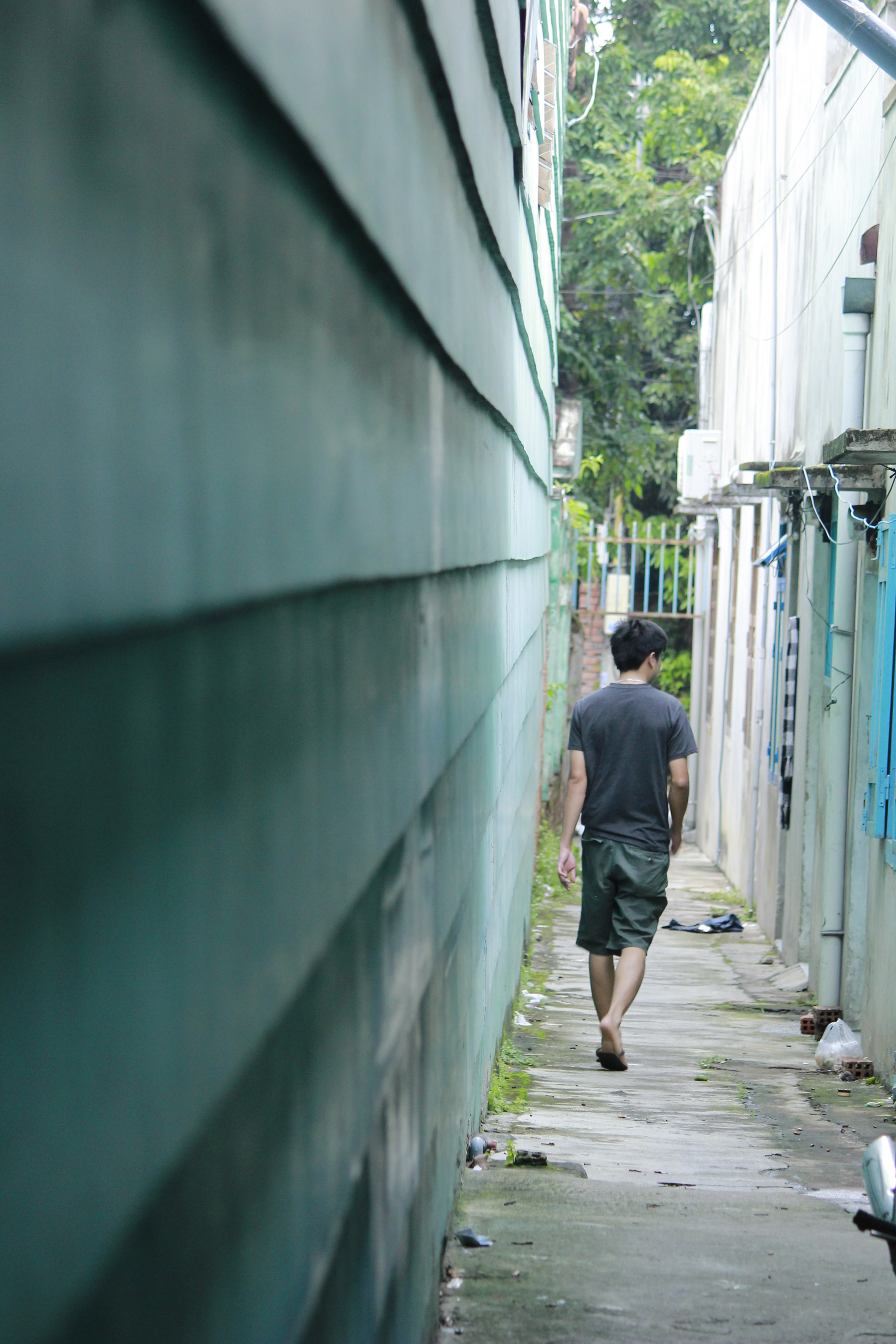 Canon EOS 600D (Rebel EOS T3i / EOS Kiss X5) sample photo. Alone photography