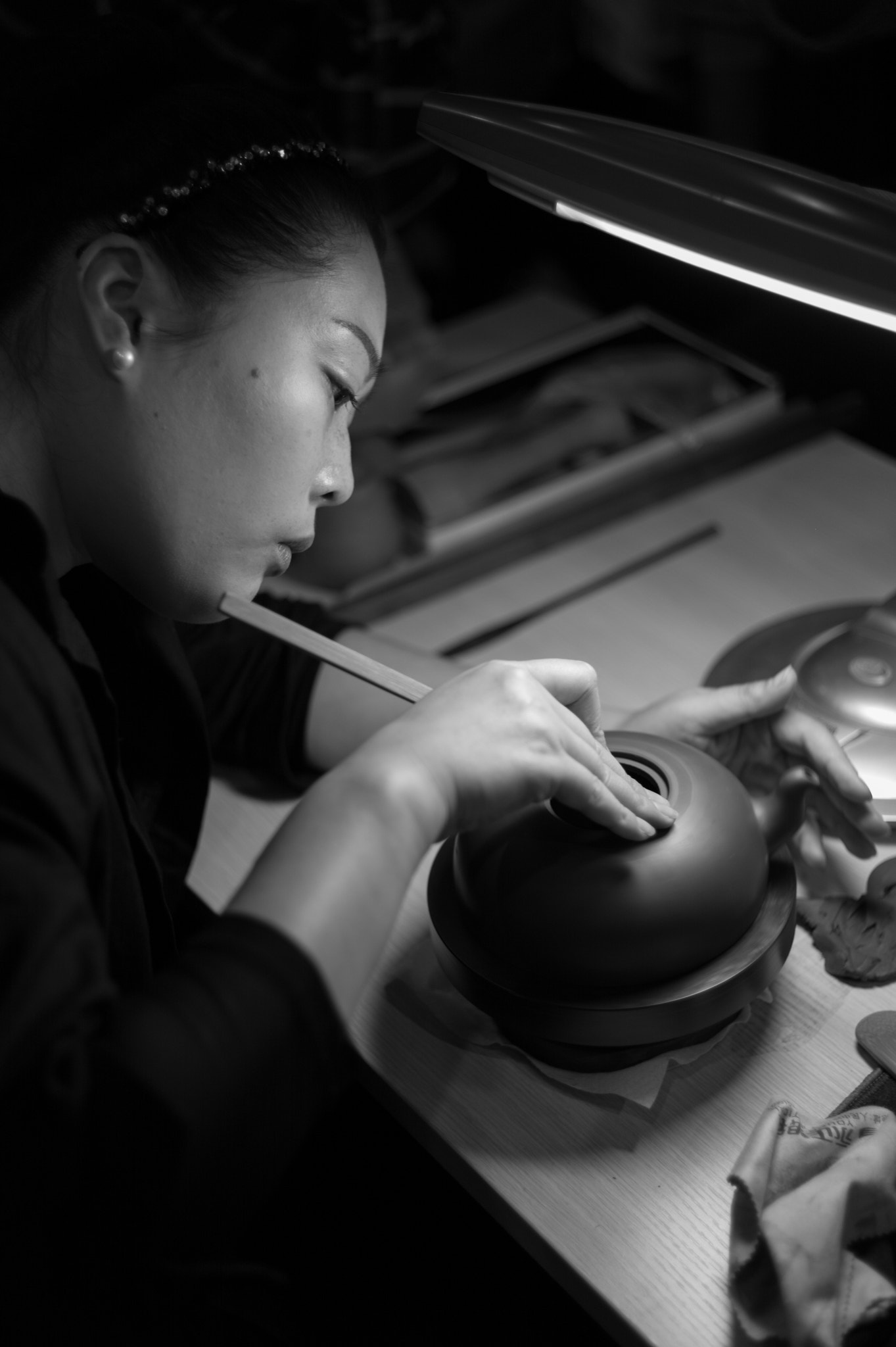 Leica M9 + Summicron-M 50mm f/2 (III) sample photo. Making yixing clay teapot photography