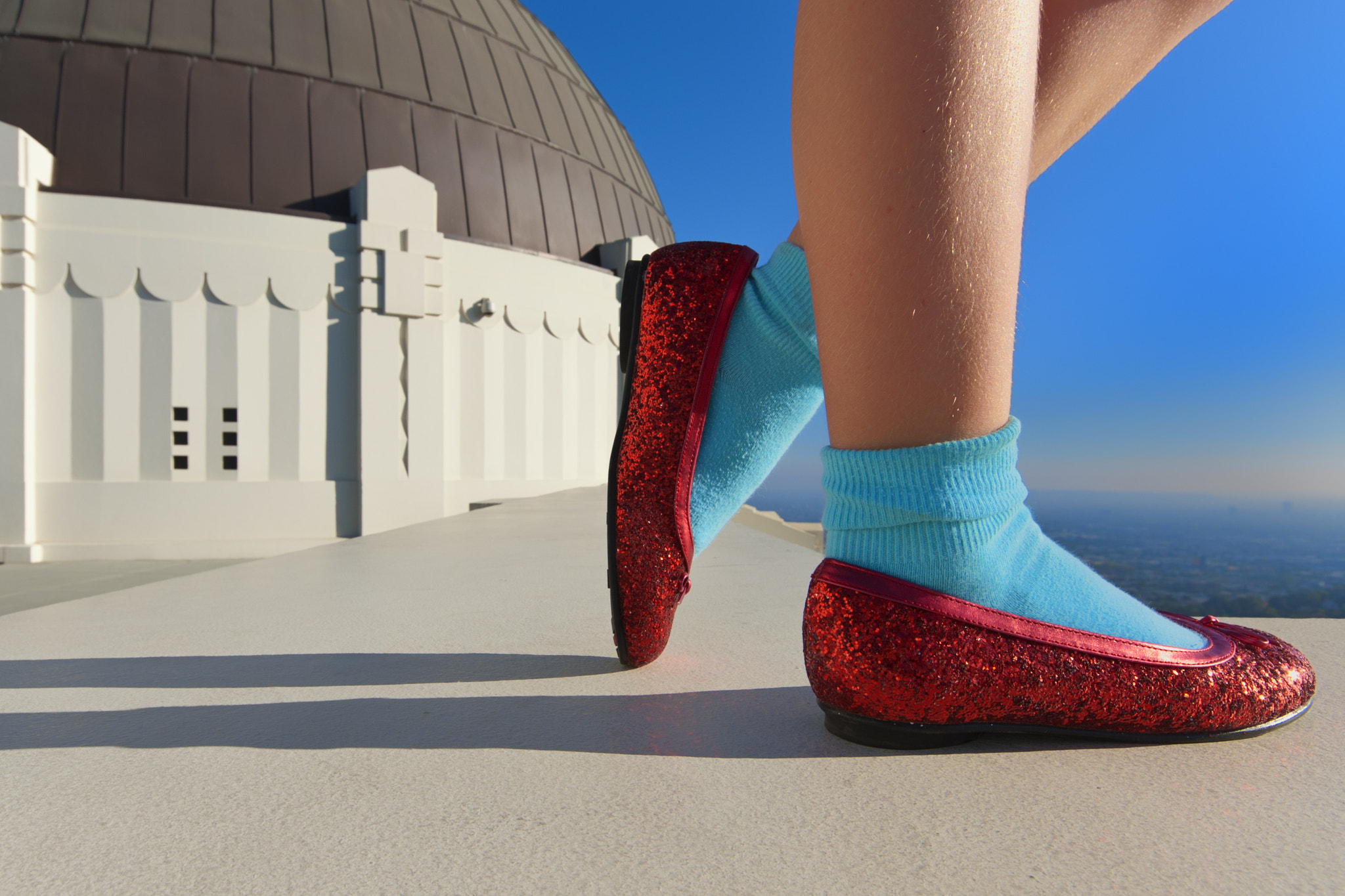 Nikon D200 + Sigma 10-20mm F4-5.6 EX DC HSM sample photo. Red shoes at griffith observatory photography