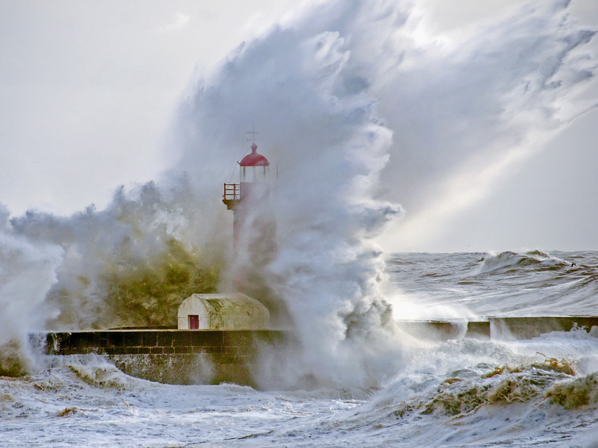Nikon PC-E Nikkor 24mm F3.5D ED Tilt-Shift sample photo. Storm in porto photography