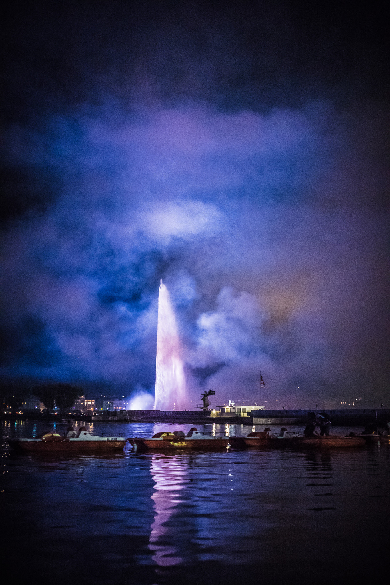 Nikon D5 + Sigma 35mm F1.4 DG HSM Art sample photo. Feux d'artifice des fêtes de genève photography