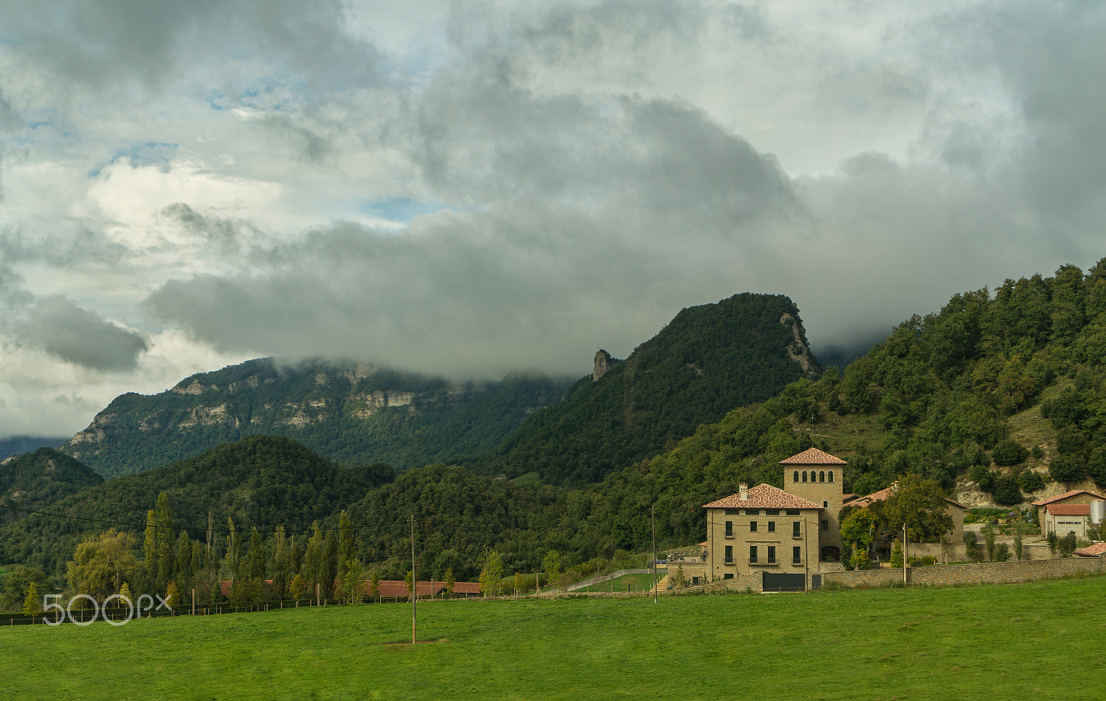 Sony Alpha NEX-5T + Sony E 35mm F1.8 OSS sample photo. Catalonia photography