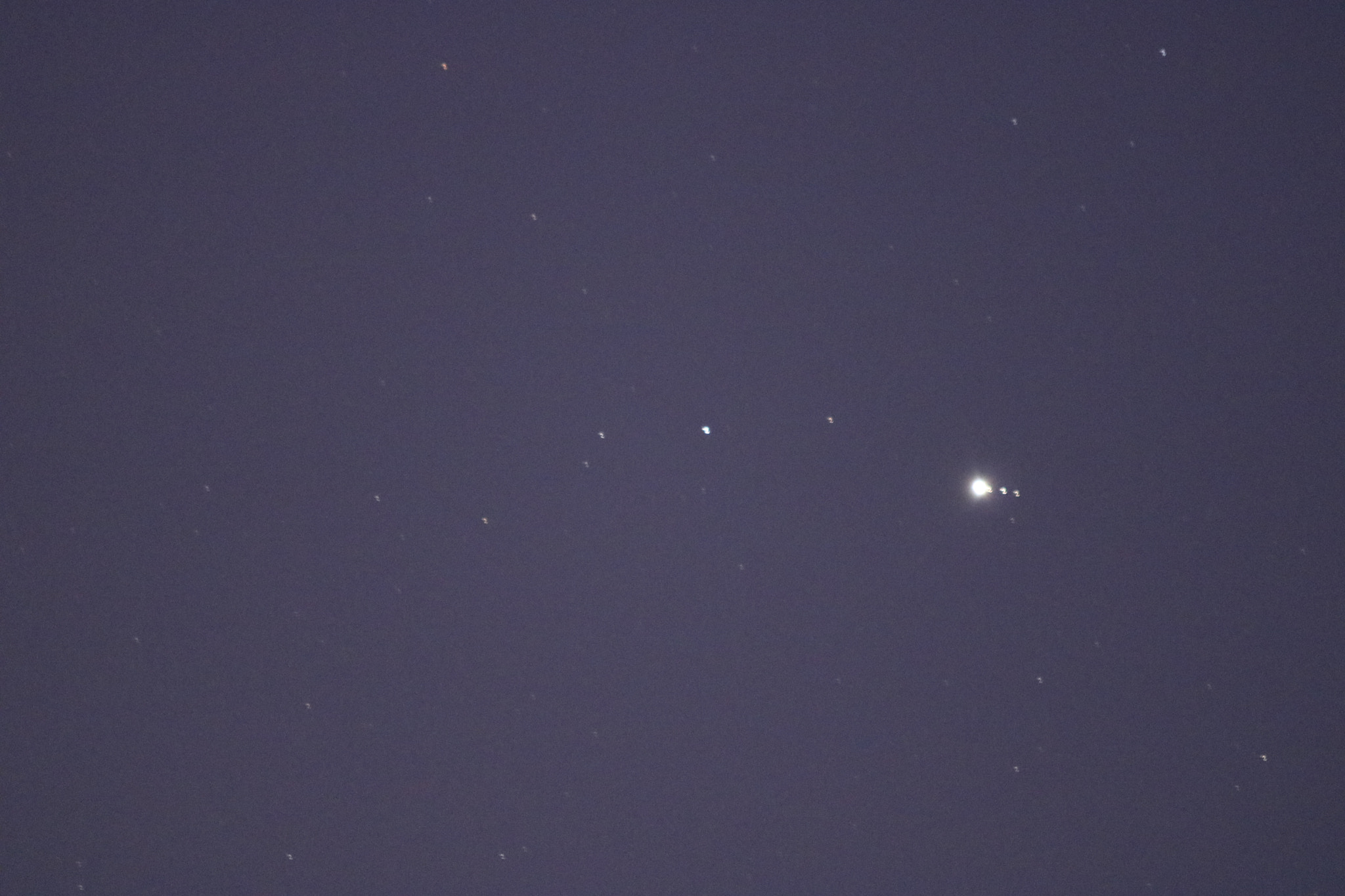 Canon EF 70-300mm F4-5.6 IS USM sample photo. () photography