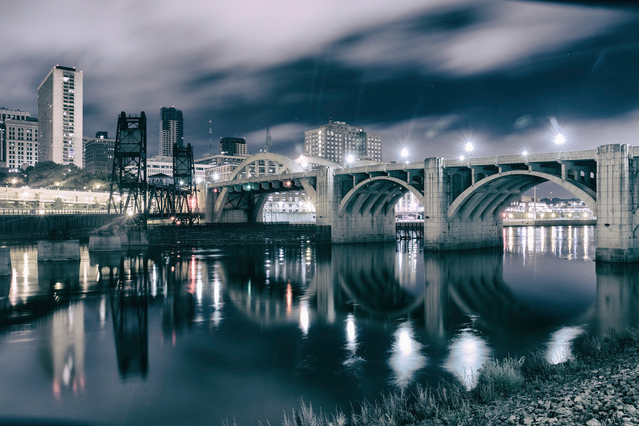 Canon EF-S 17-55mm F2.8 IS USM sample photo. Robert st bridge photography