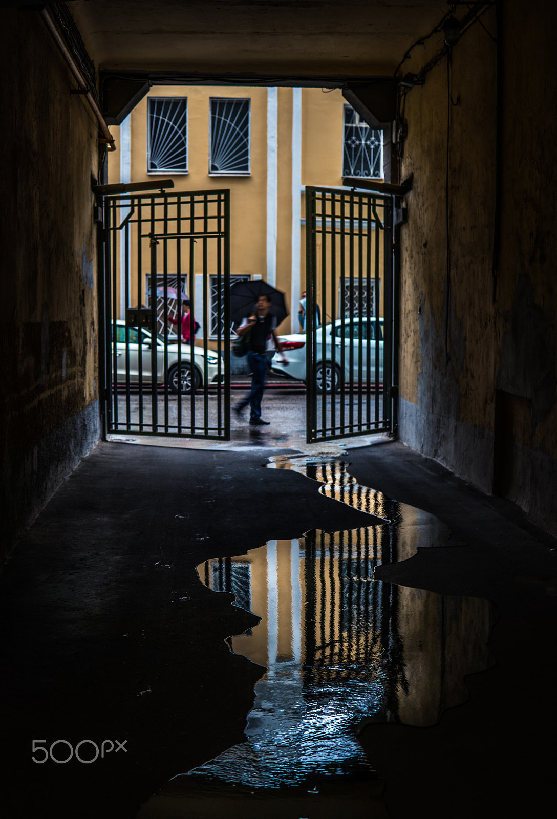 Sony 50mm F1.4 sample photo. Rainy streets 1 photography