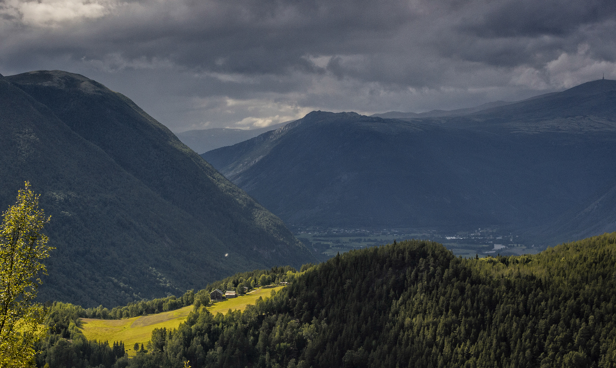 Sony SLT-A65 (SLT-A65V) + 17-50mm F2.8 sample photo. A romantic image of norway photography