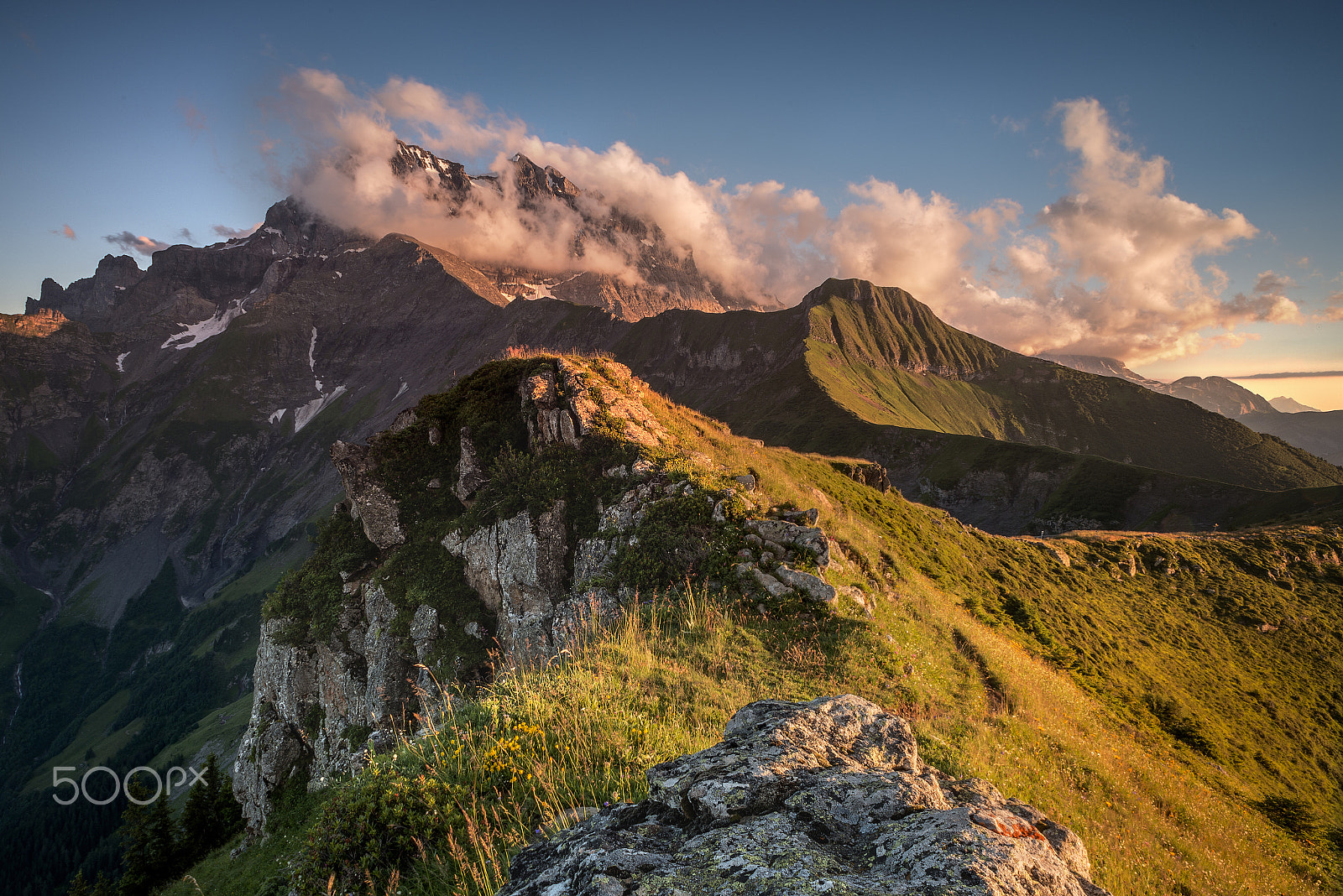 Nikon D600 + Nikon AF Nikkor 20mm F2.8D sample photo. Dents-du-midi at golden hour photography