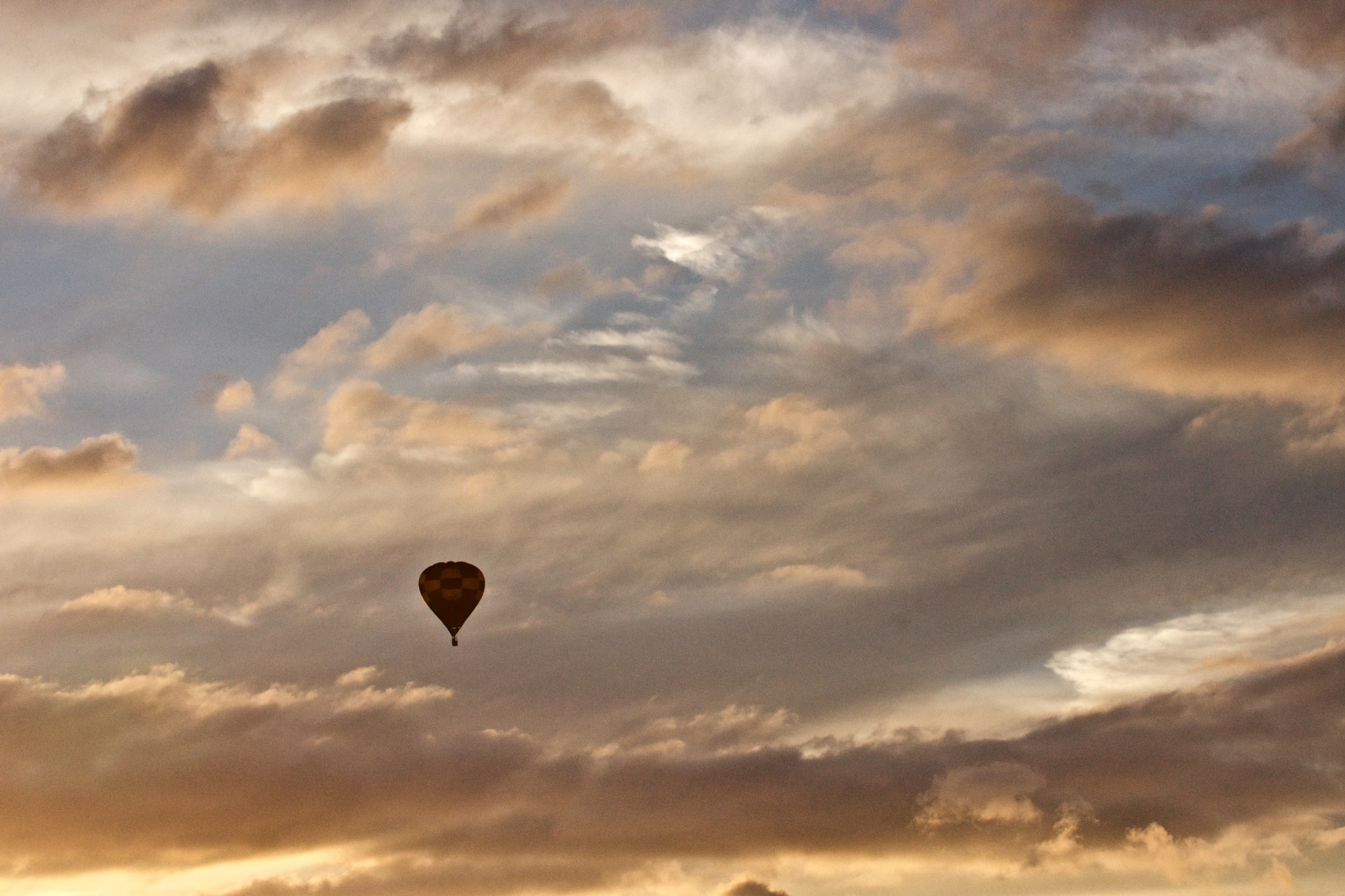 Sony Alpha DSLR-A700 sample photo. Painters sky photography