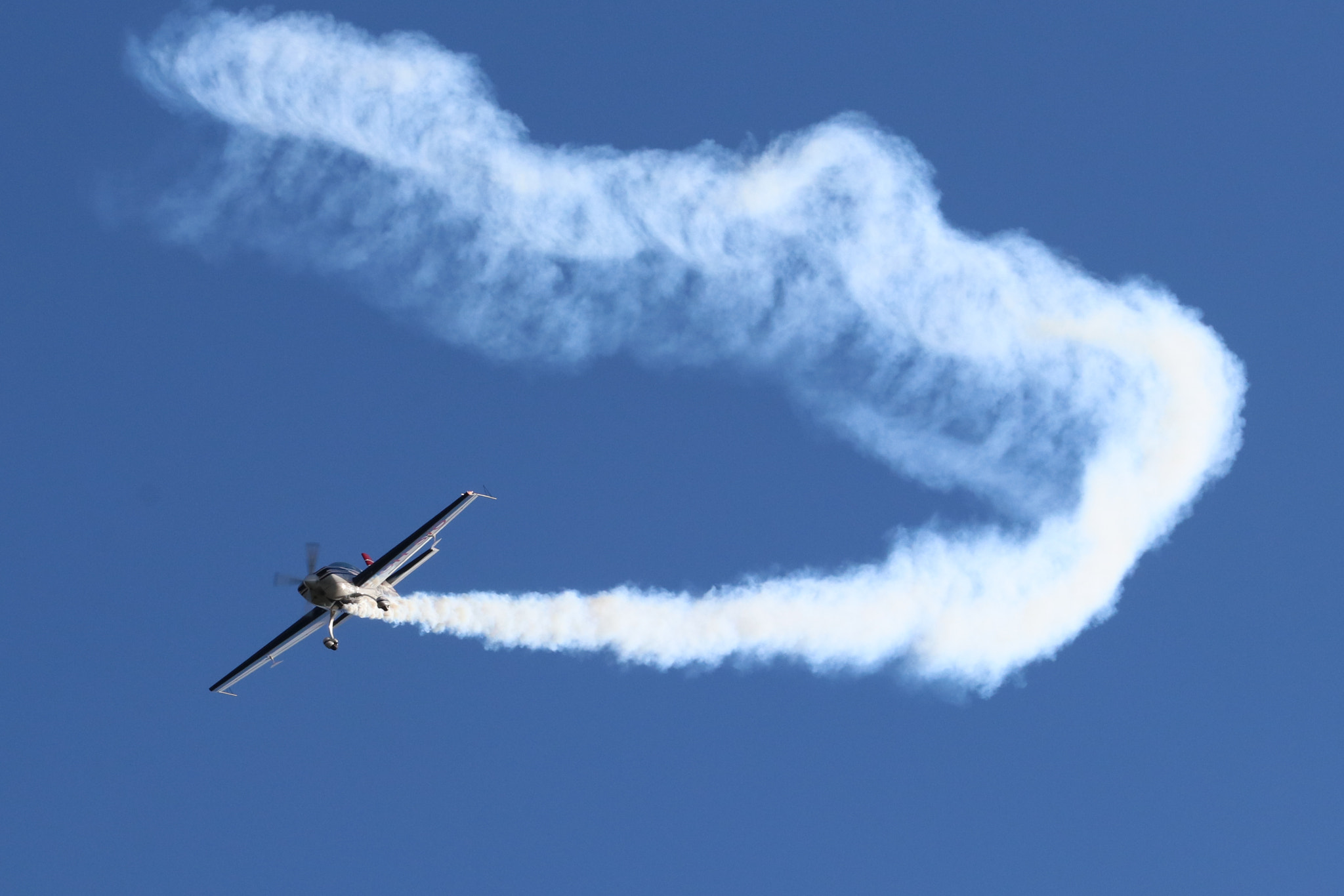 Canon EOS 80D + Canon EF 70-200mm F4L USM sample photo. Sky painting photography