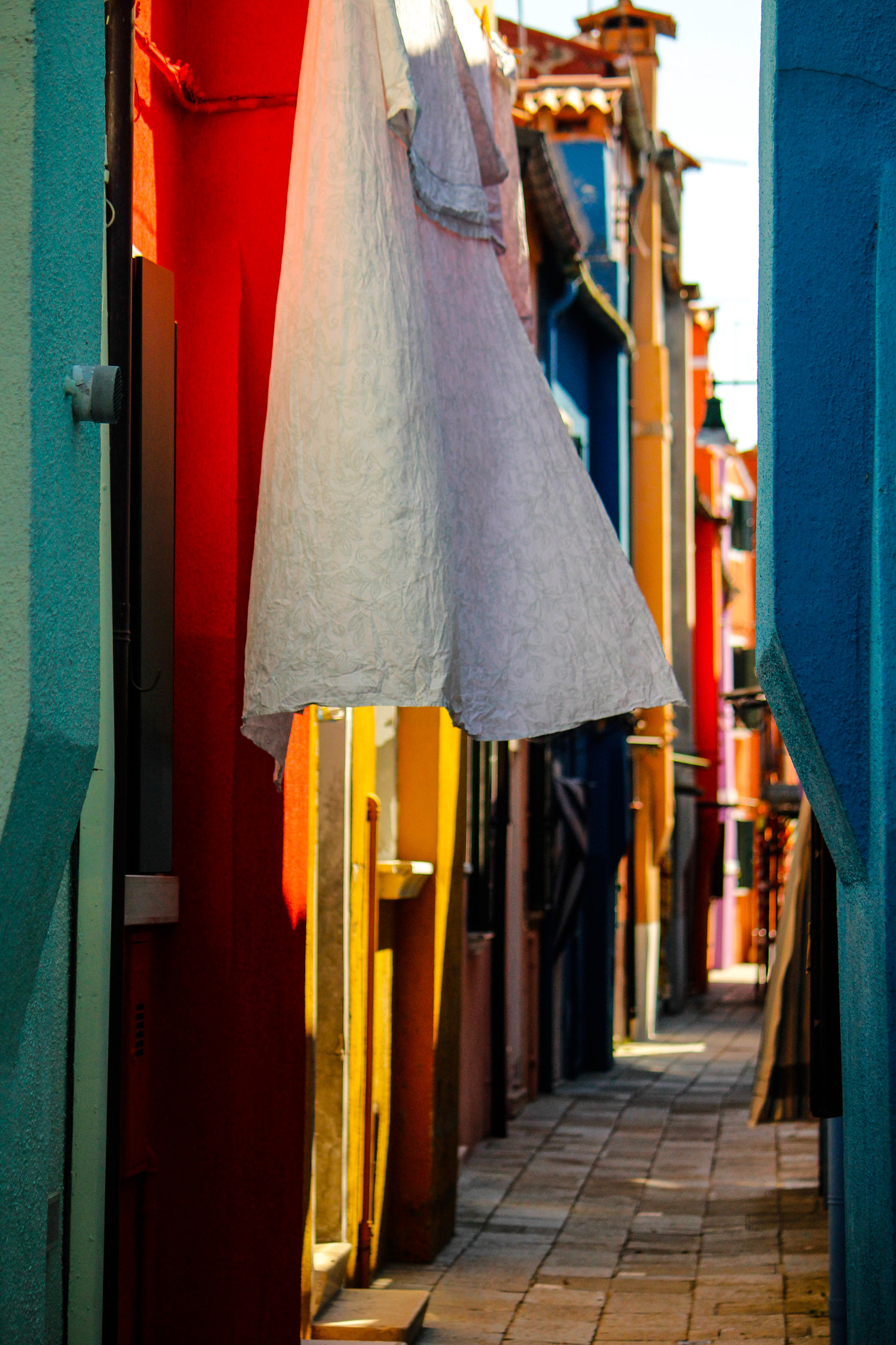 Canon EF-S 55-250mm F4-5.6 IS sample photo. Burano (italy) photography