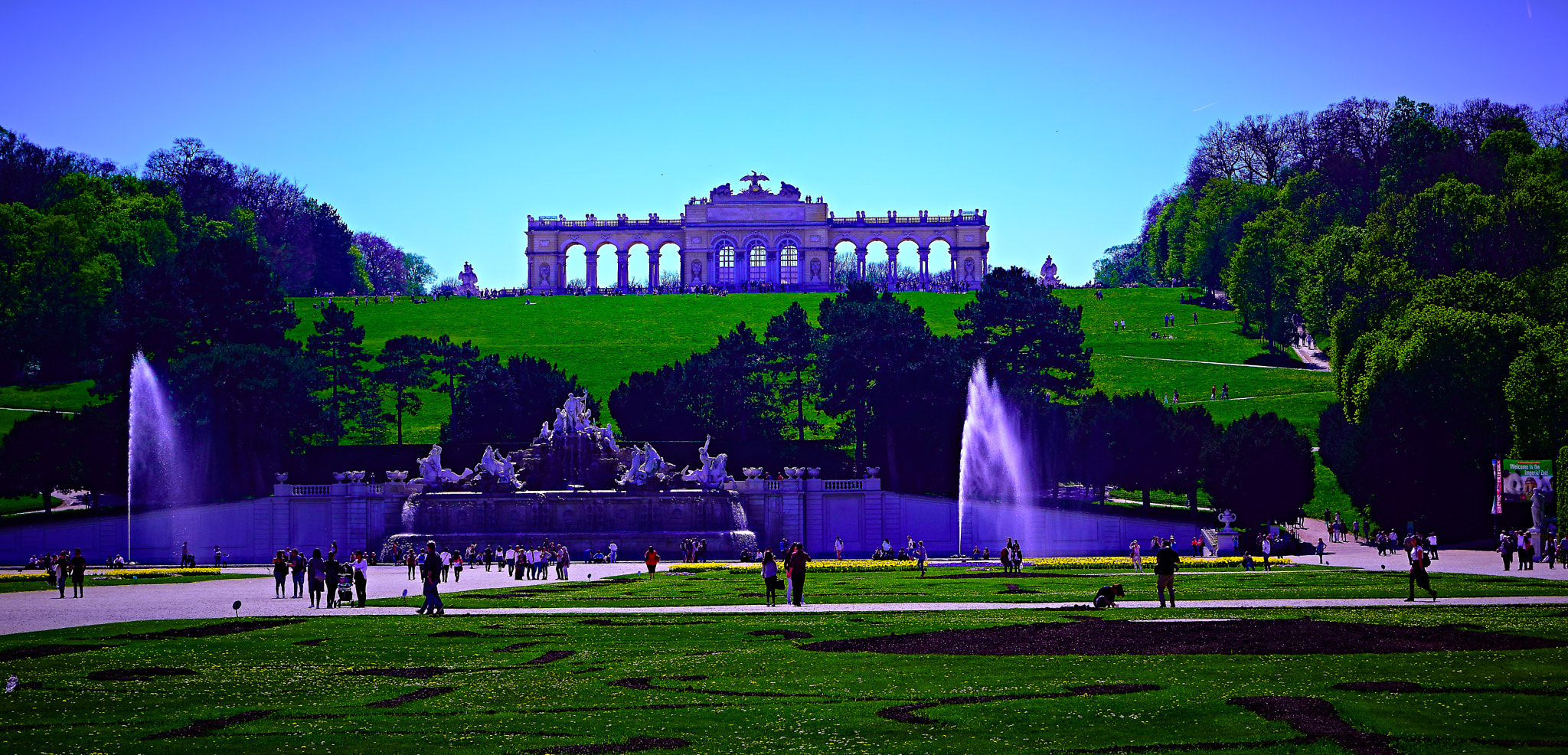 Sony SLT-A68 + Sony DT 18-55mm F3.5-5.6 SAM sample photo. Schönbrunn vienna photography