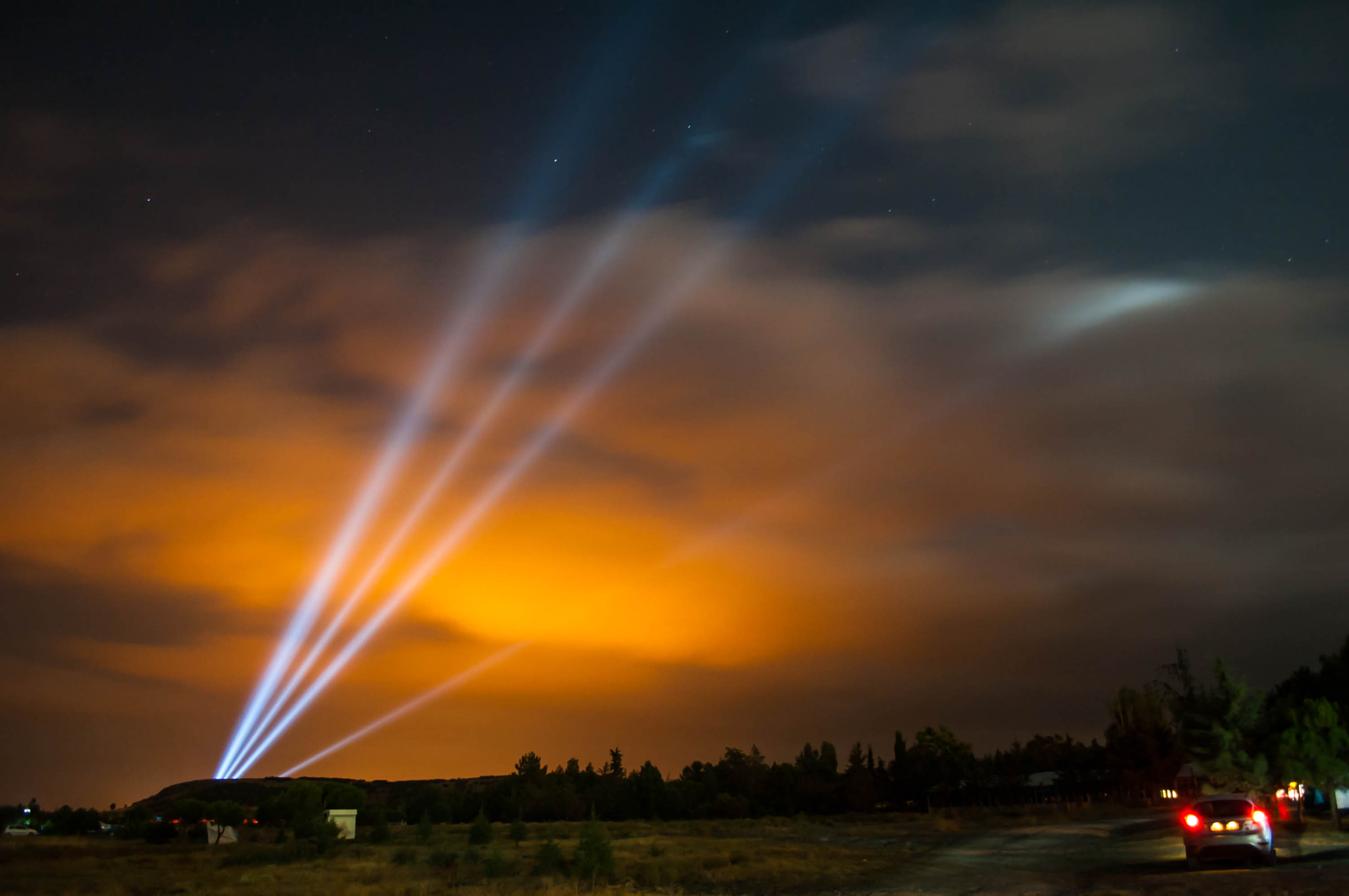 Nikon D70s sample photo. Light beams up to sky photography
