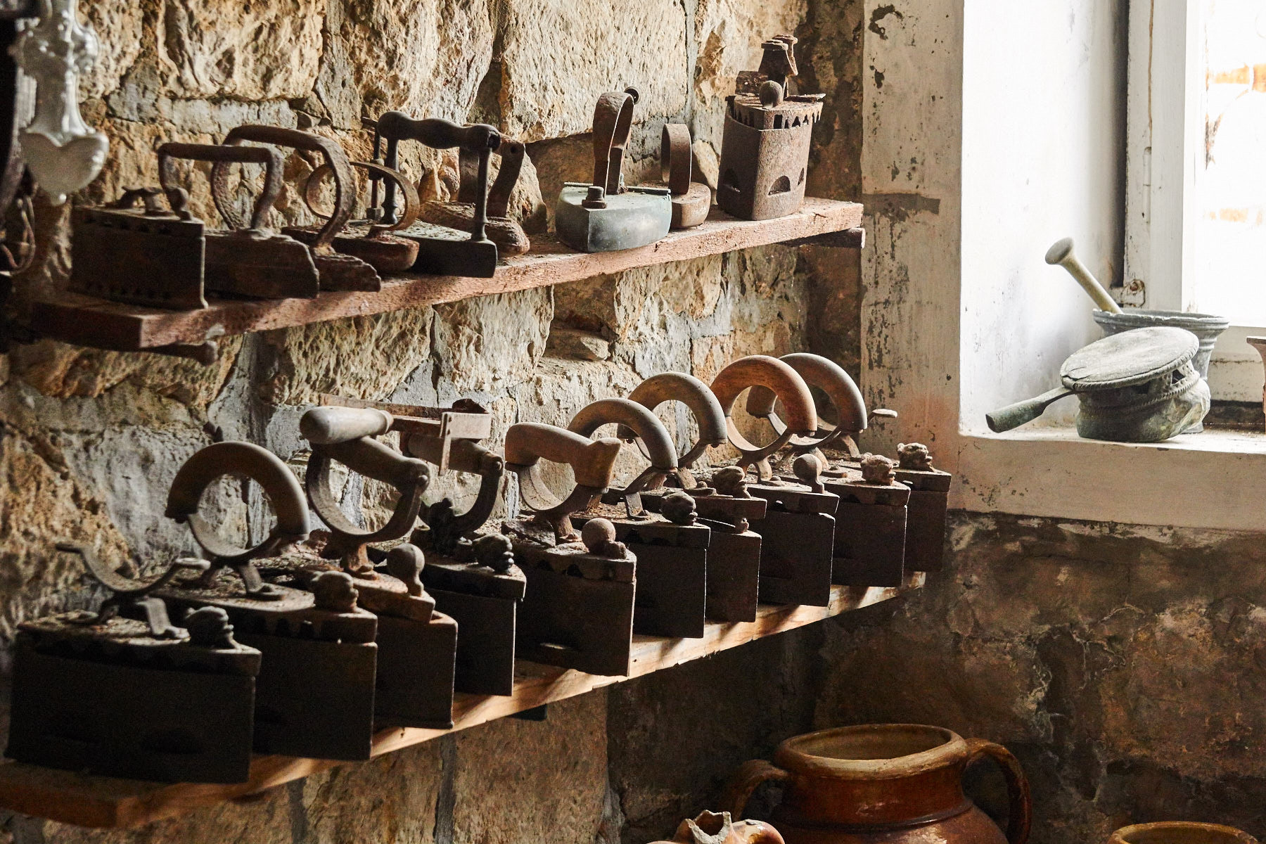 Sony a5100 sample photo. Irons and amphoras photography
