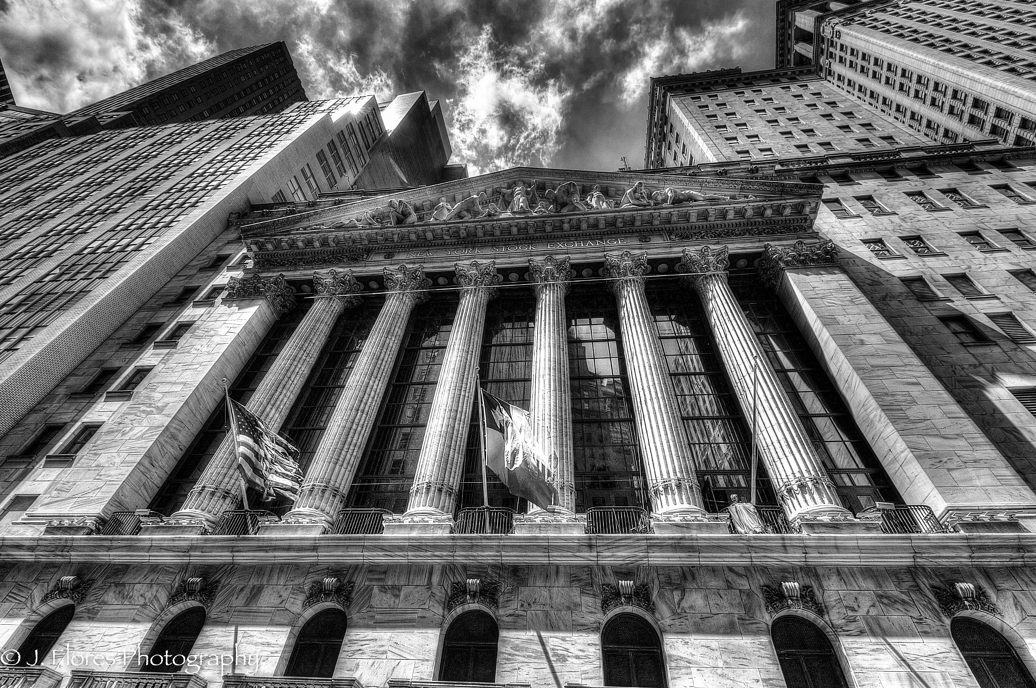 Canon EOS 7D Mark II + Canon EF-S 10-18mm F4.5–5.6 IS STM sample photo. New york stock exchange hdr photography