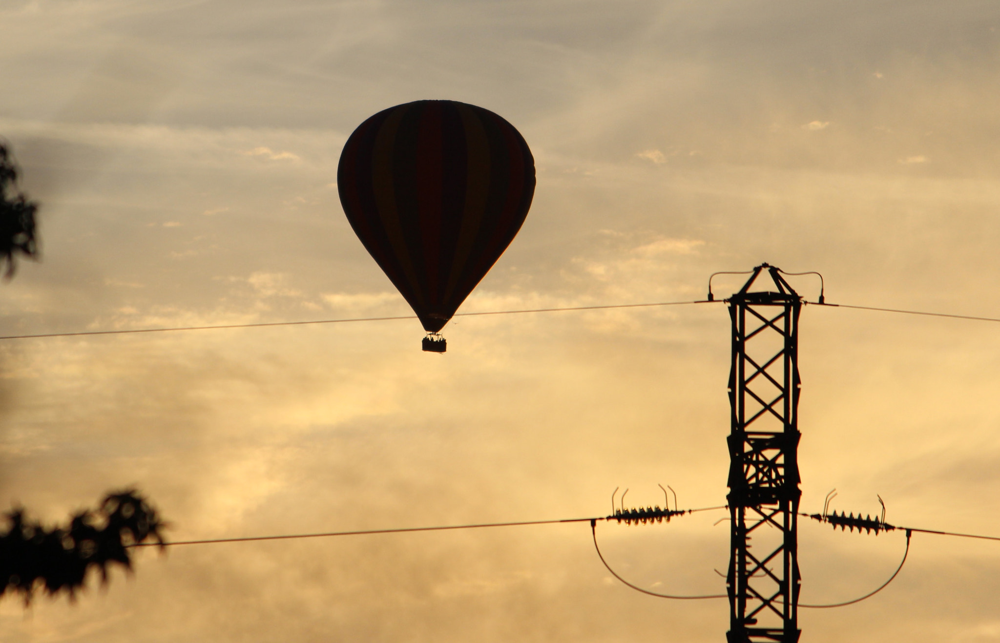 Canon EF-S 55-250mm F4-5.6 IS II sample photo. Balloon at sunset photography