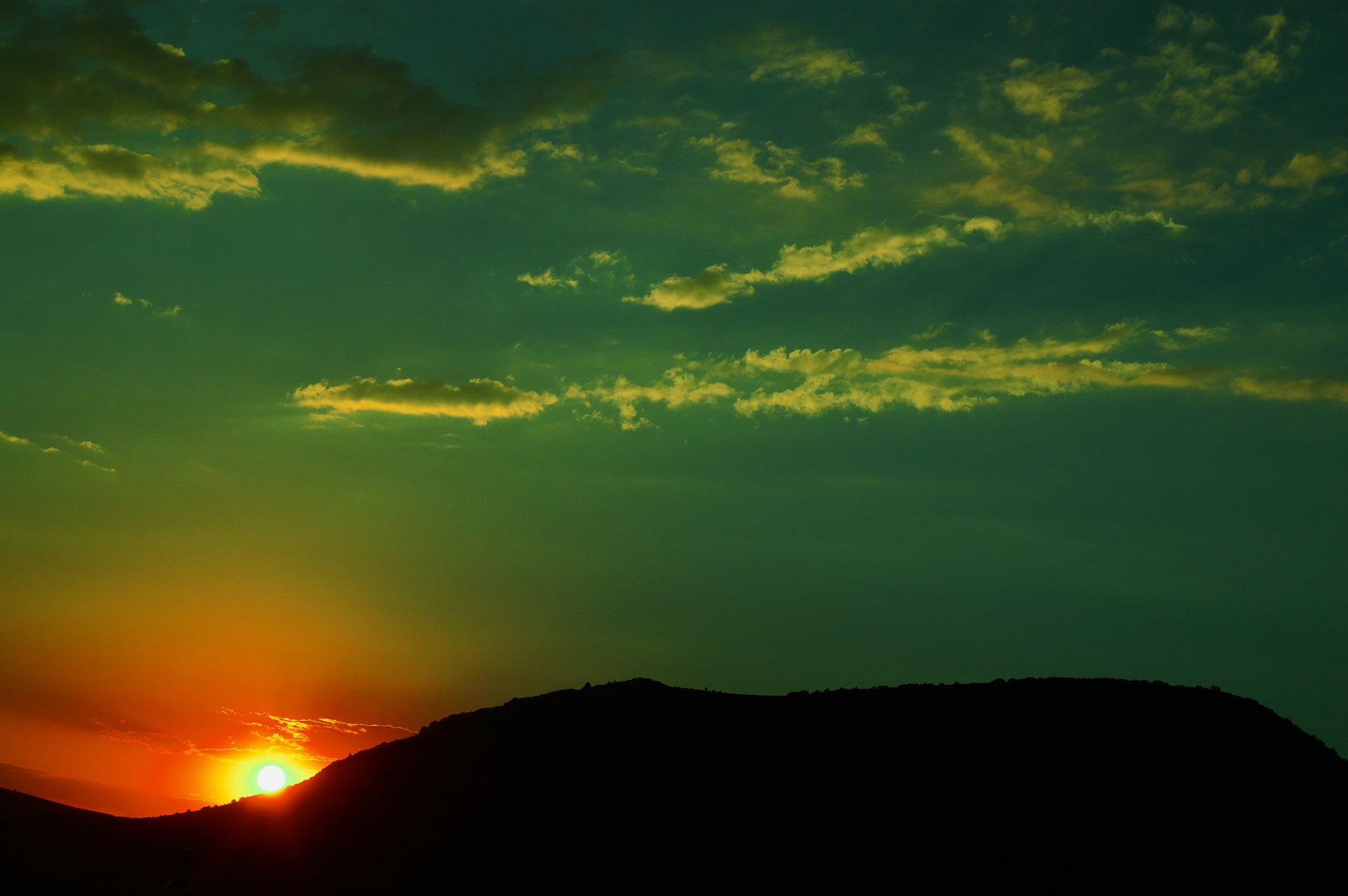 VR 18-55mm F/3.5-5.6 G sample photo. Sunset. photography