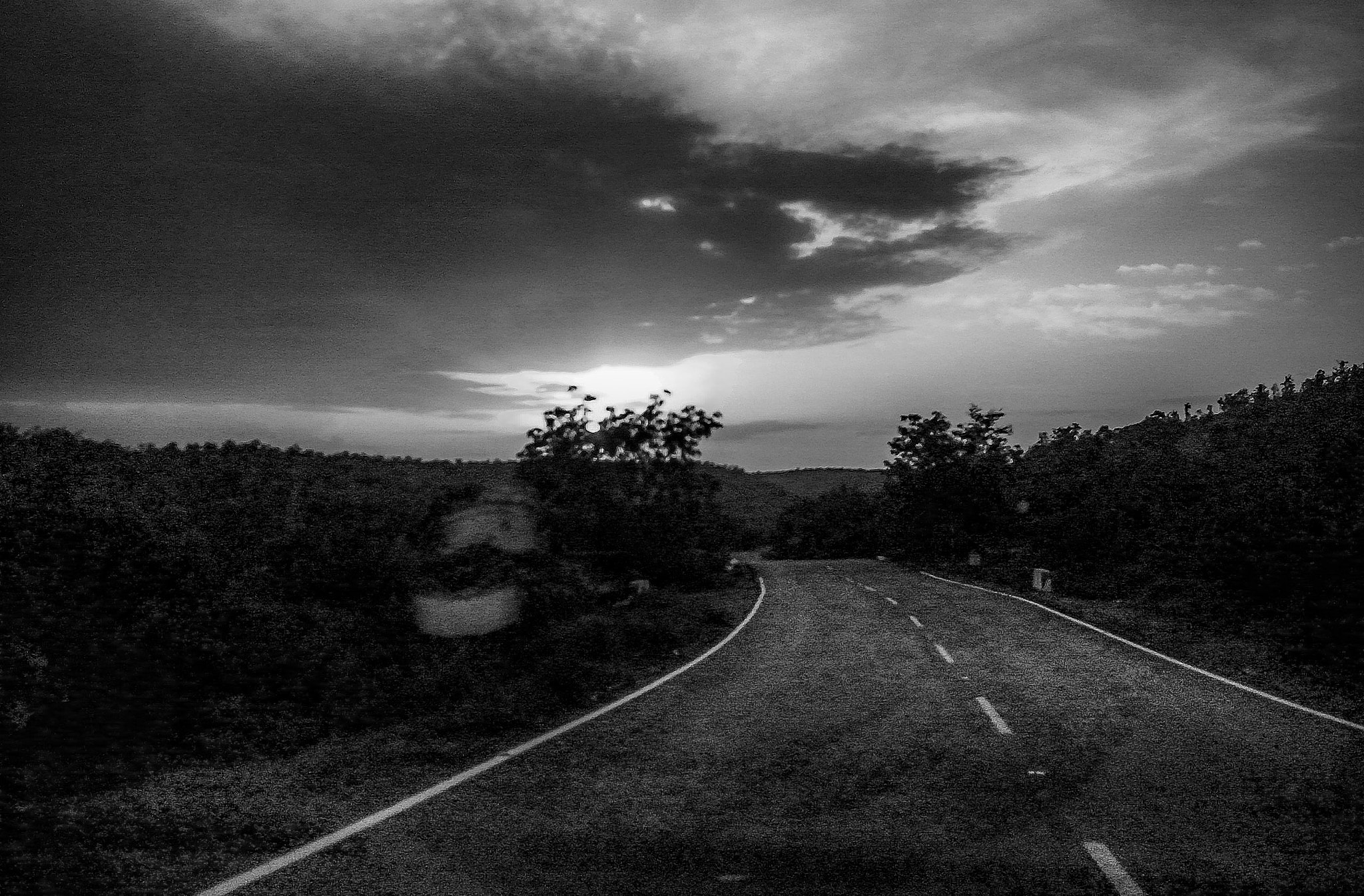 LG OPTIMUS L5 II sample photo. Evening trip  photography
