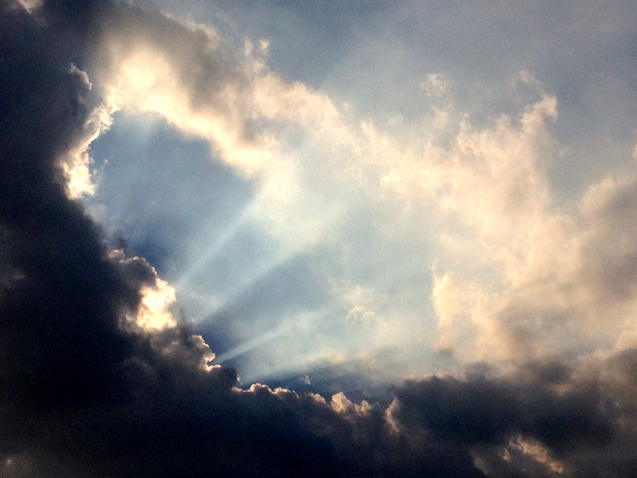 Apple iPhone5,2 sample photo. Sunburst 云隙光 photography