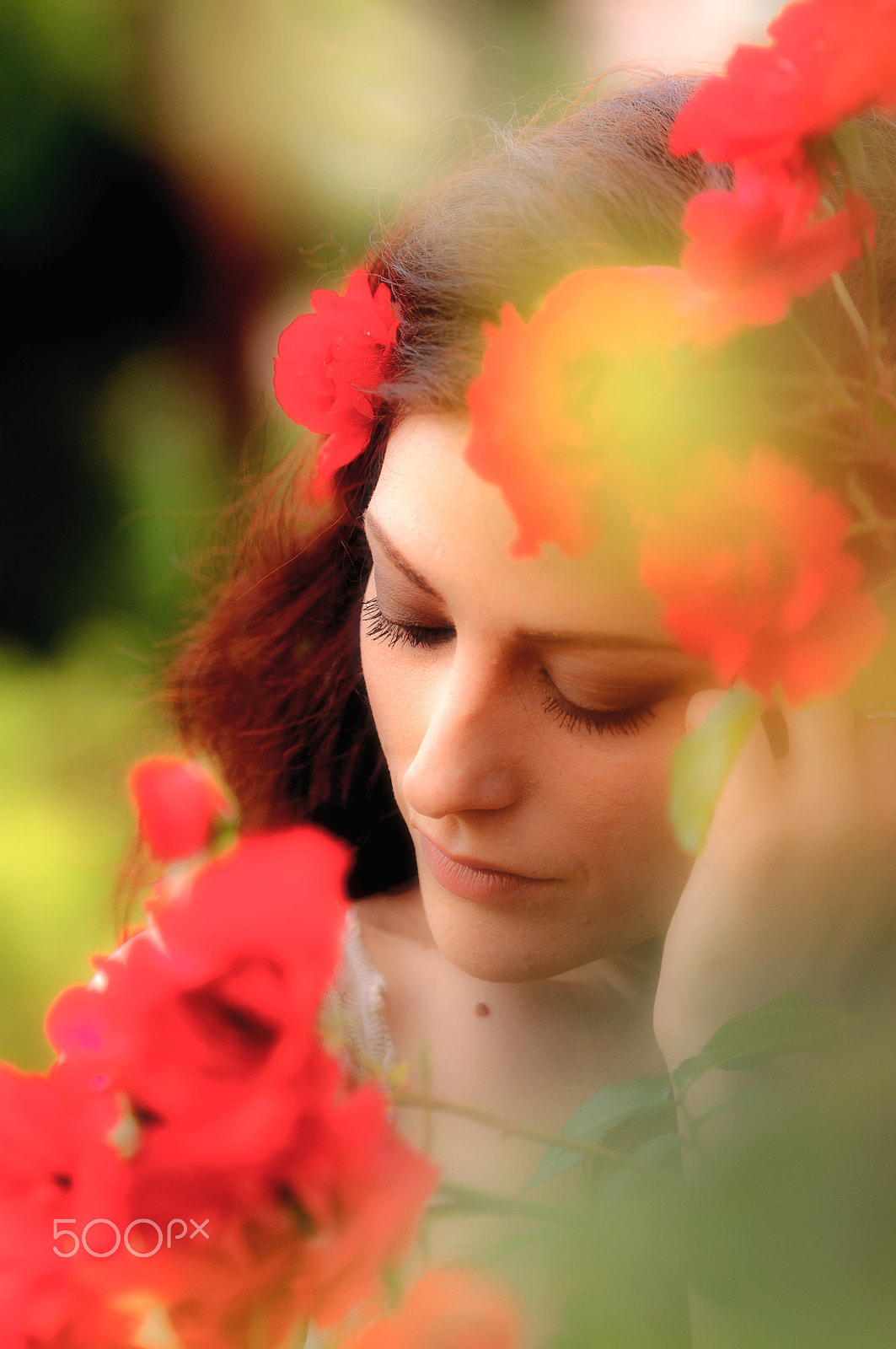 Nikon AF-S Nikkor 70-200mm F2.8G ED VR II sample photo. Model and roses photography