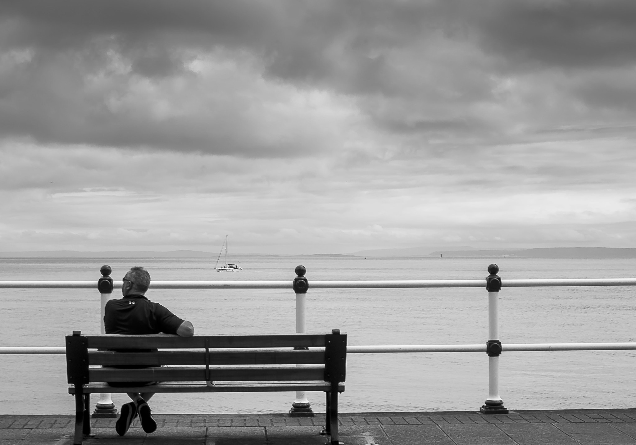 Panasonic Lumix DMC-GF6 sample photo. Looking out to sea. photography