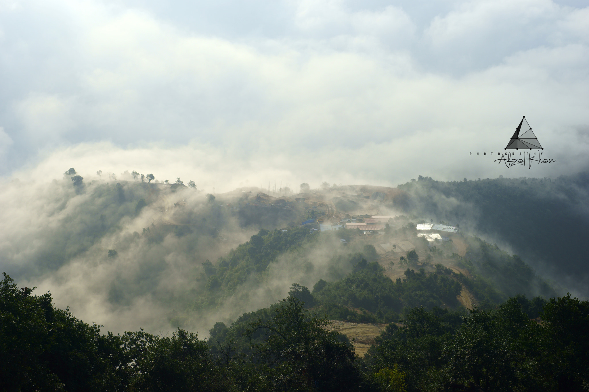 Sony a99 II sample photo. Fog, drama and nature's show photography