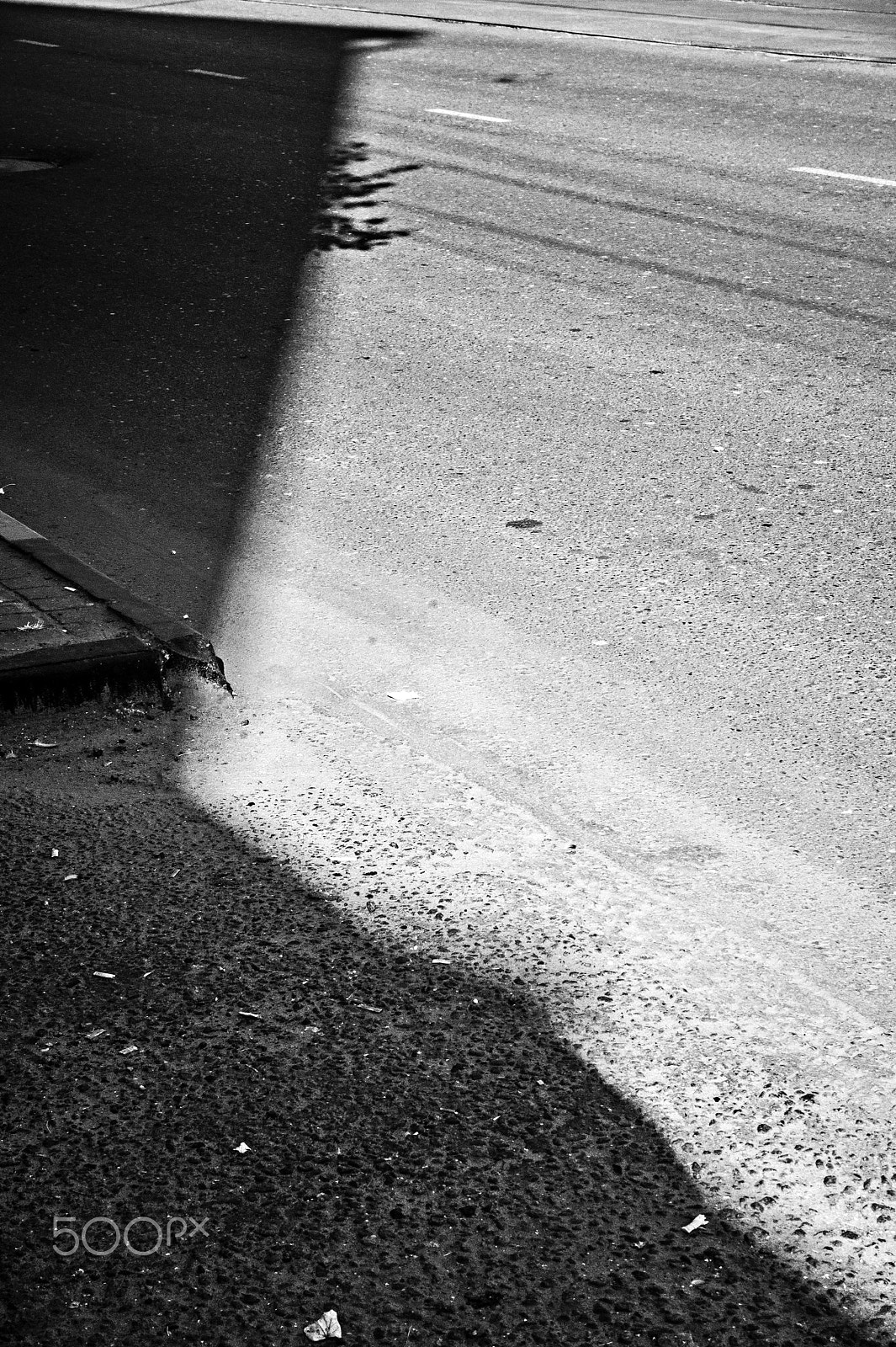 Sony Alpha NEX-3 + Sony E 16-50mm F3.5-5.6 PZ OSS sample photo. Shadow photography