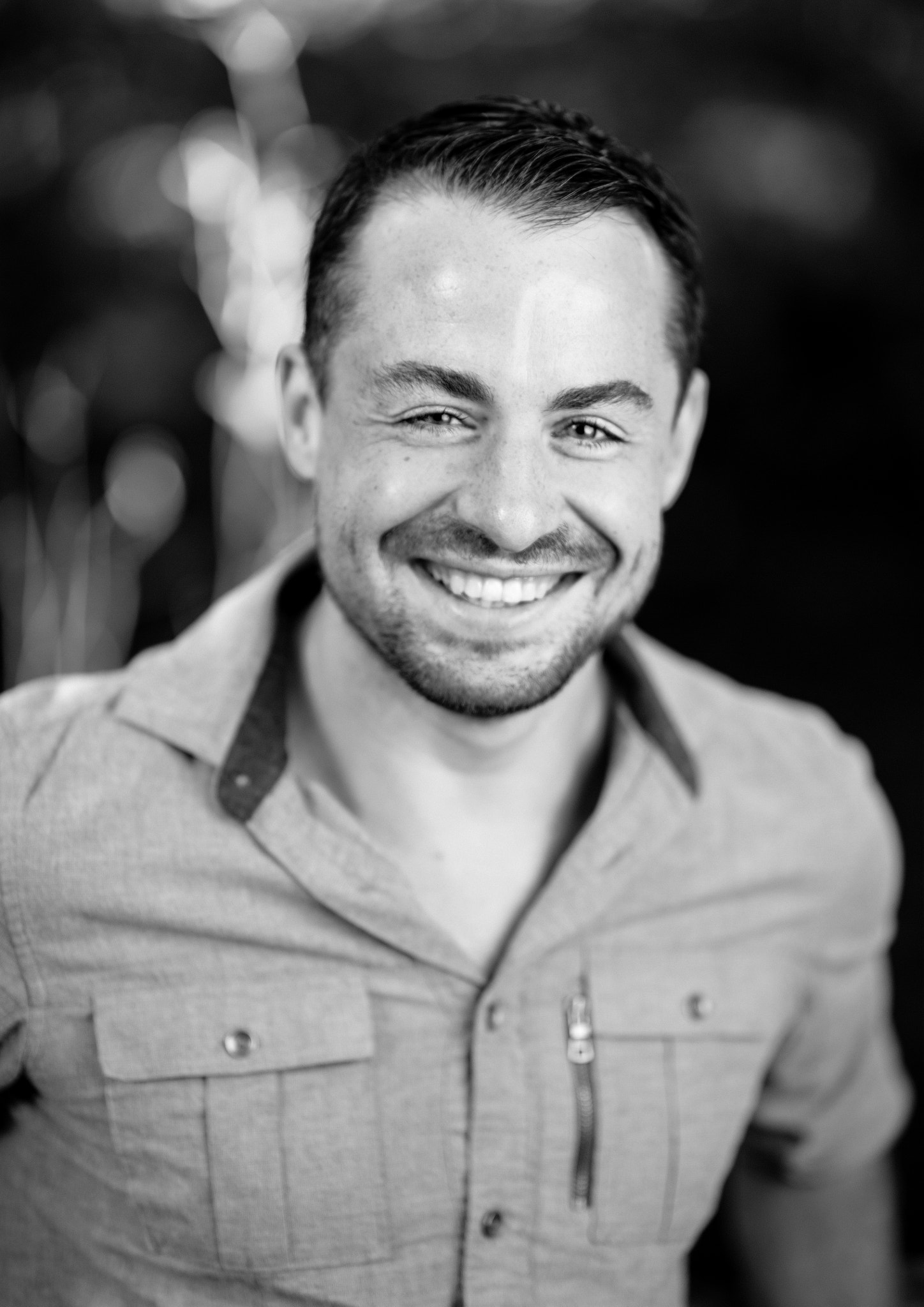 Nikon Df + Nikon AF-S Nikkor 85mm F1.4G sample photo. Chris headshot photography