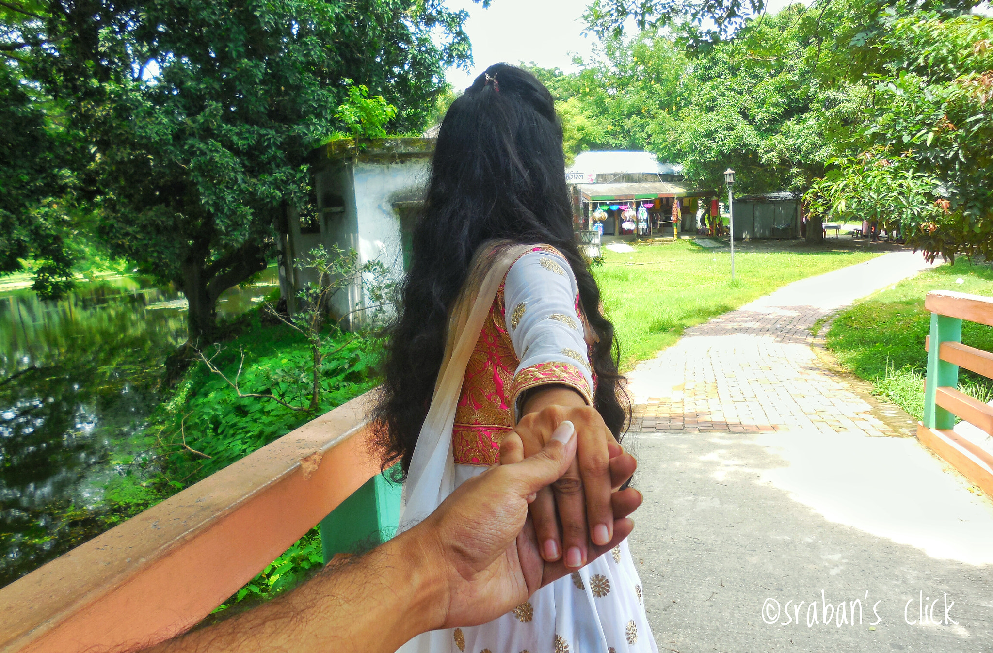 Nikon Coolpix S5200 sample photo. Follow me! photography