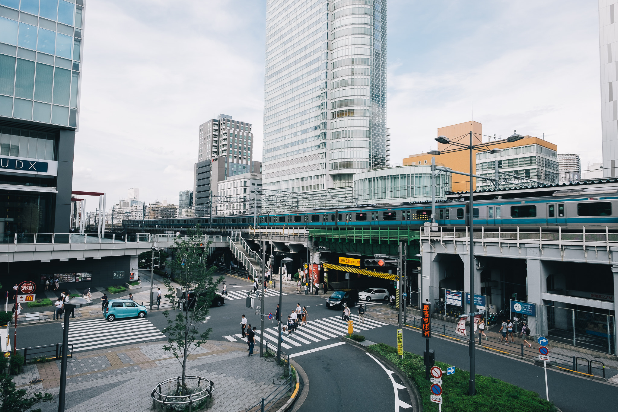 Fujifilm X-T10 + Fujifilm XF 14mm F2.8 R sample photo. Akihbara, tokyo photography