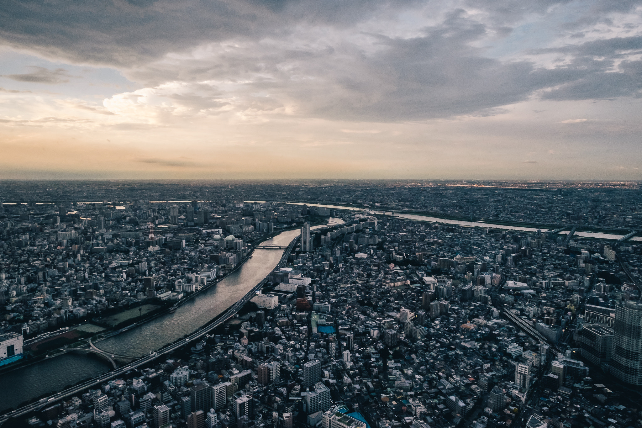 Fujifilm X-T10 + Fujifilm XF 14mm F2.8 R sample photo. Skytree view photography