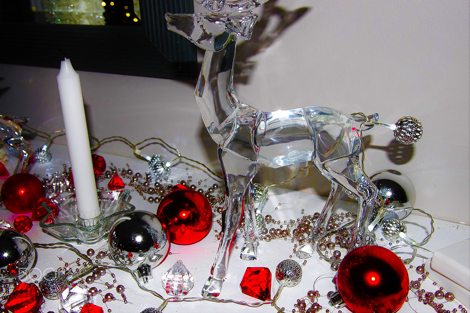 Pentax K-5 sample photo. Glass reindeer photography