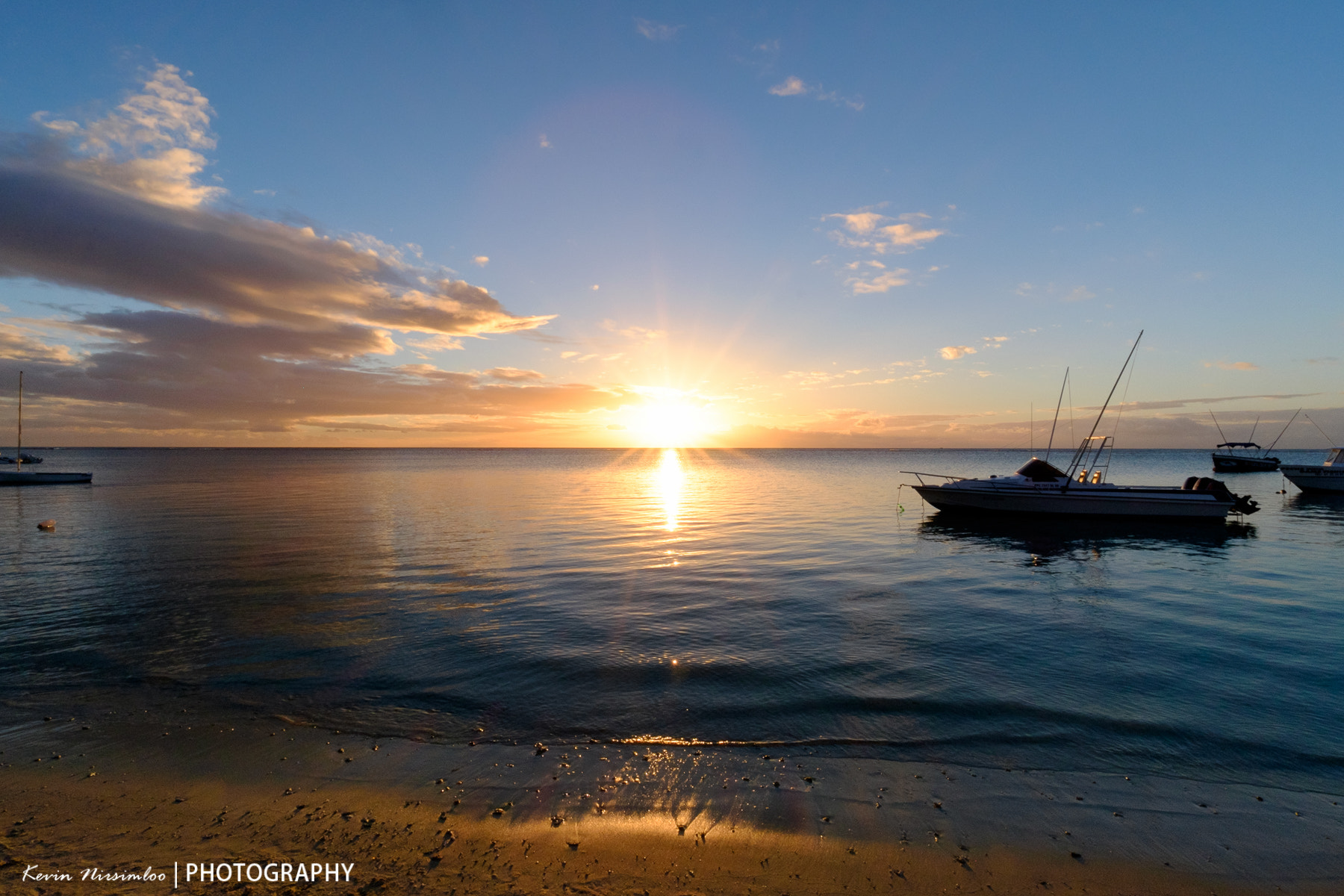 ZEISS Touit 12mm F2.8 sample photo. Sunset at trou-aux-biches 01 photography