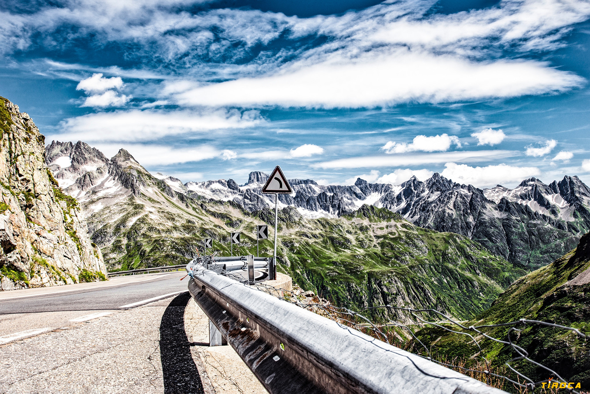 Sigma 17-35mm F2.8-4 EX Aspherical sample photo. Hdr-alpes photography