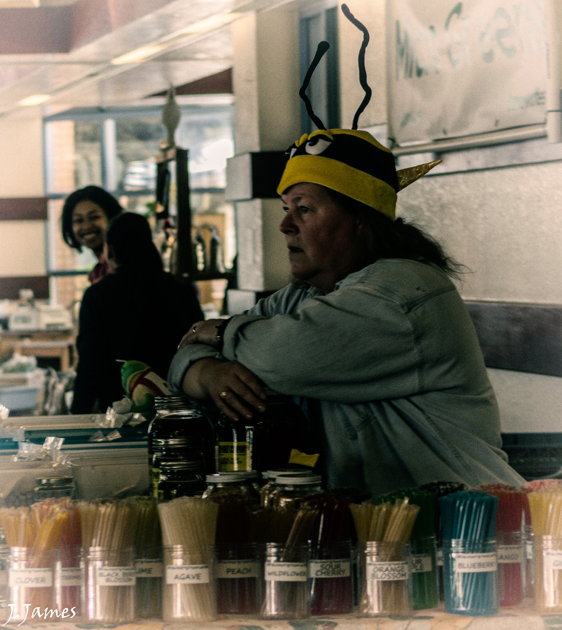 Sigma 70-300mm F4-5.6 APO DG Macro sample photo. This was taken at the downtown farmers market in l ... photography