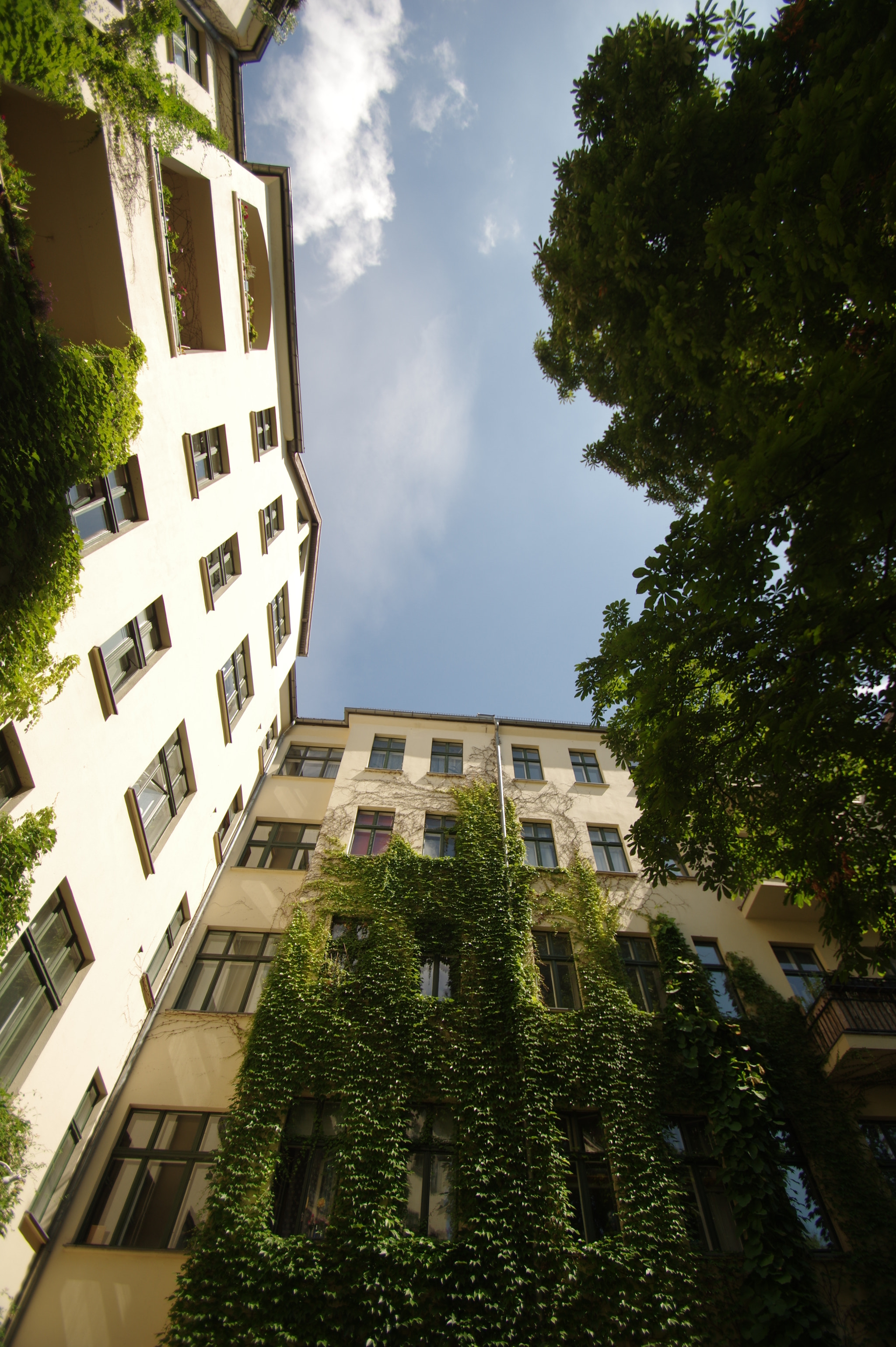 Pentax K-3 sample photo. Berlin, hackesche höfe photography