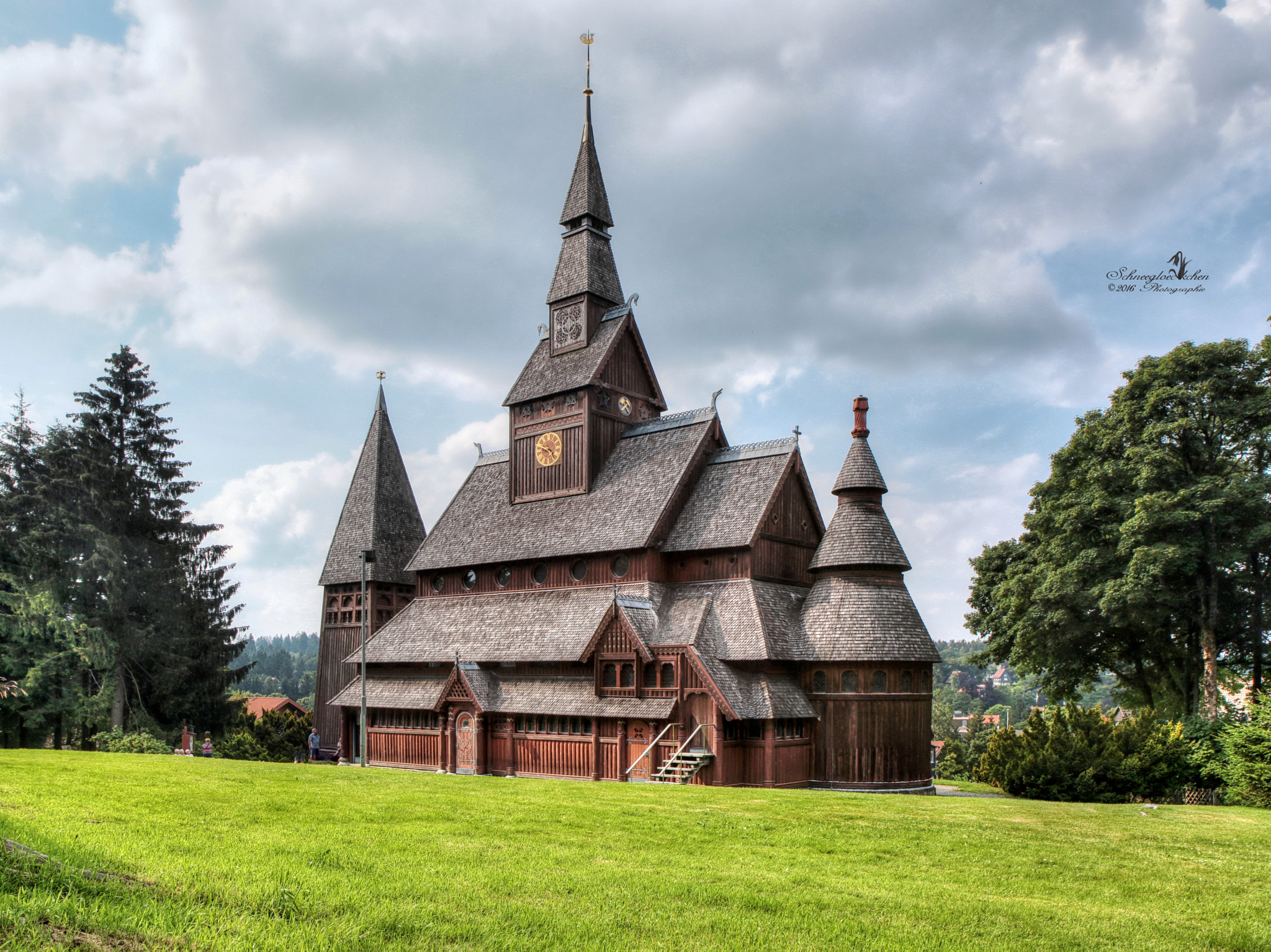 Canon EF-S 17-55mm F2.8 IS USM sample photo. Stabkirche photography