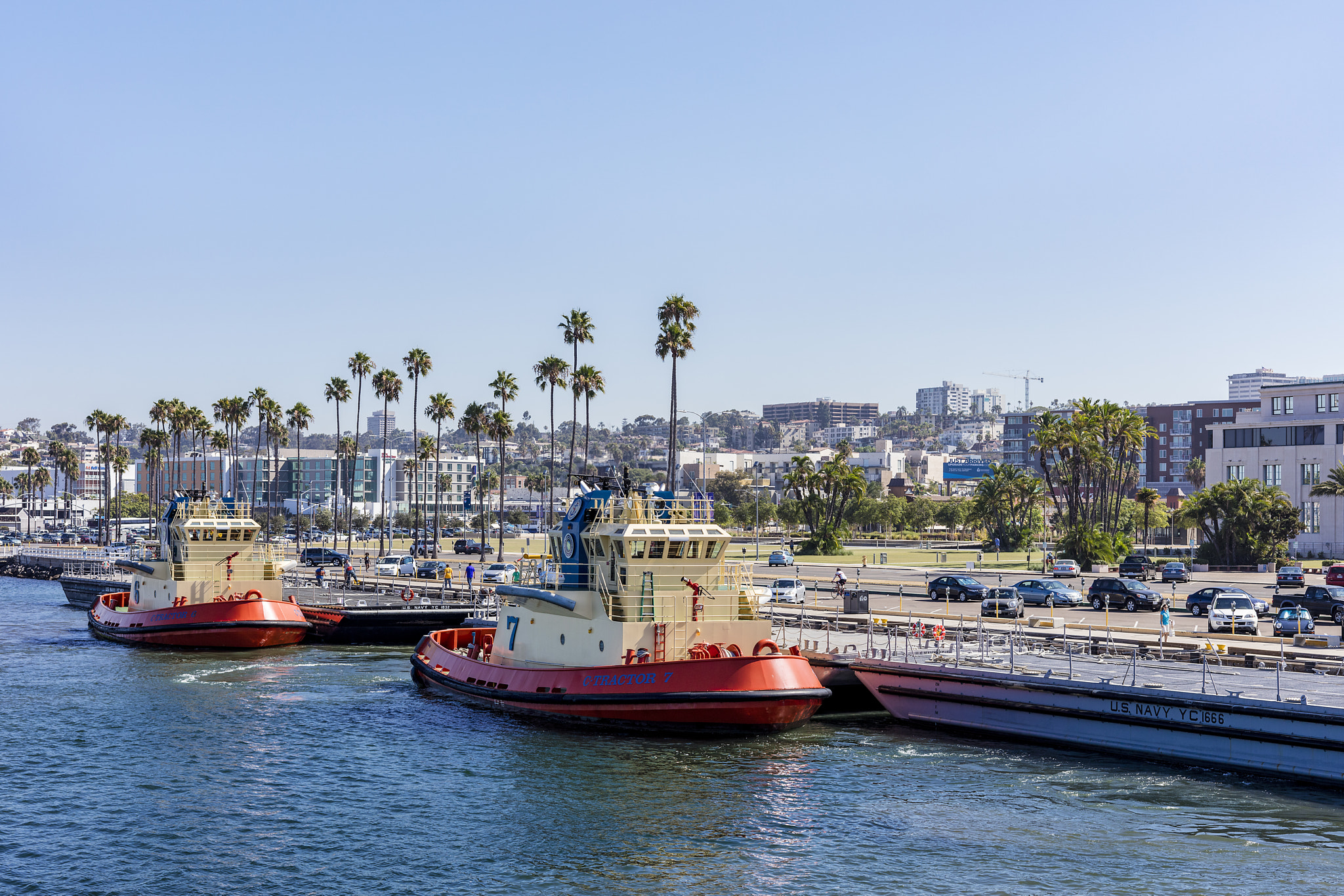 Canon EOS 5DS + Canon EF 50mm F1.4 USM sample photo. Prepping for visiting ships photography